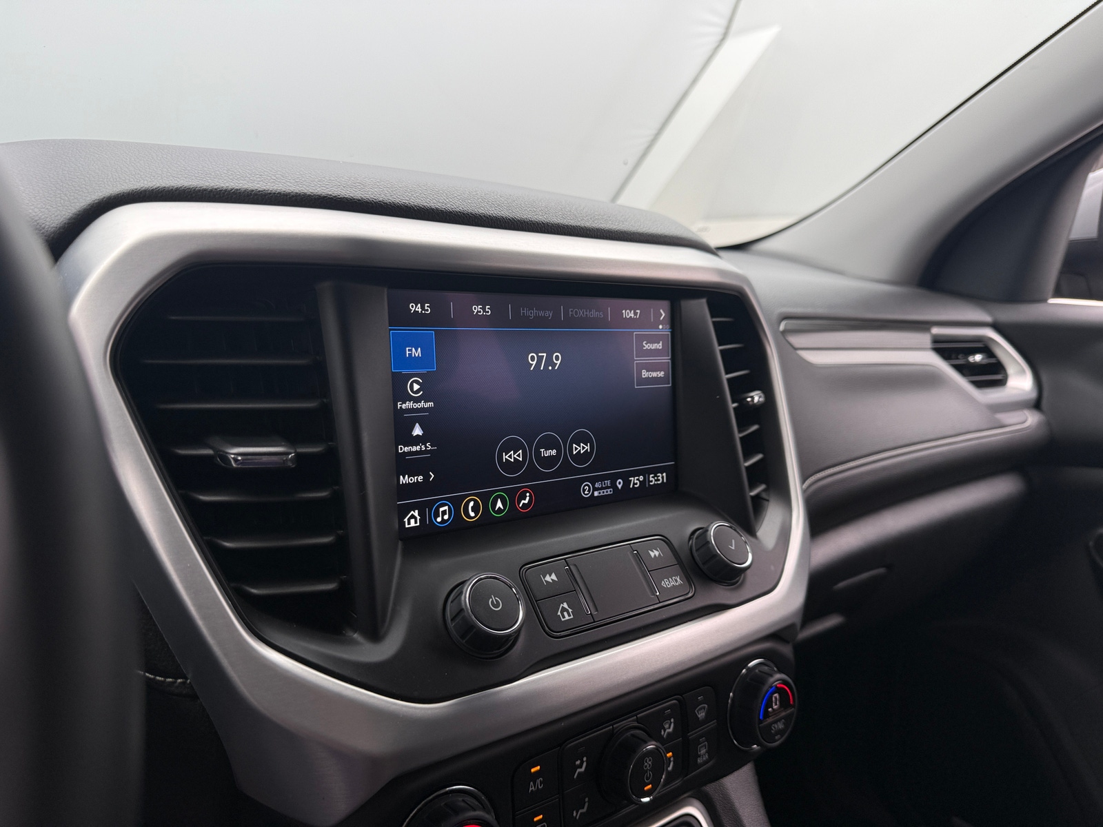 Thumbnail: 2023 GMC Acadia - 3