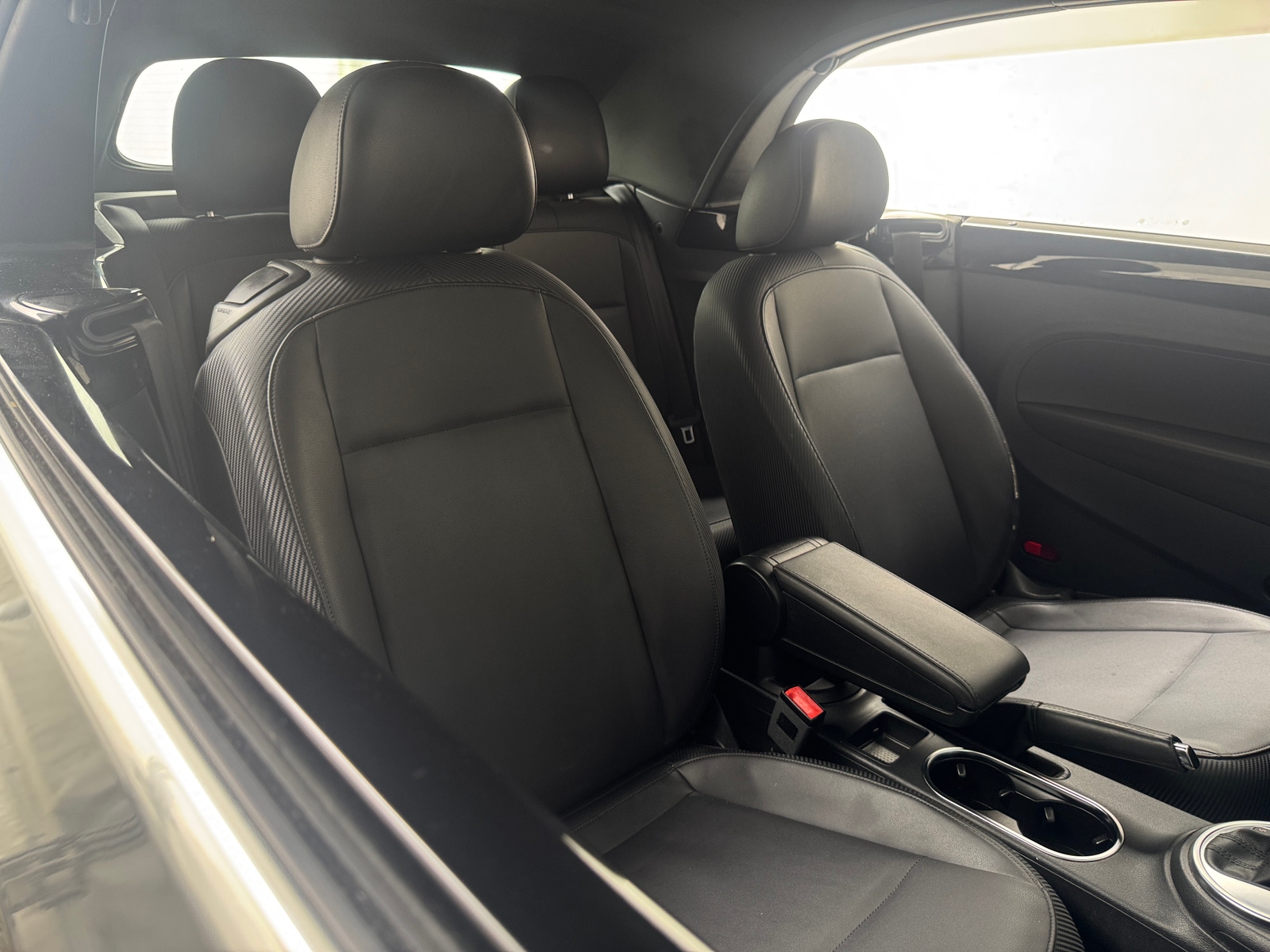 Thumbnail: 2014 Volkswagen Beetle - 2