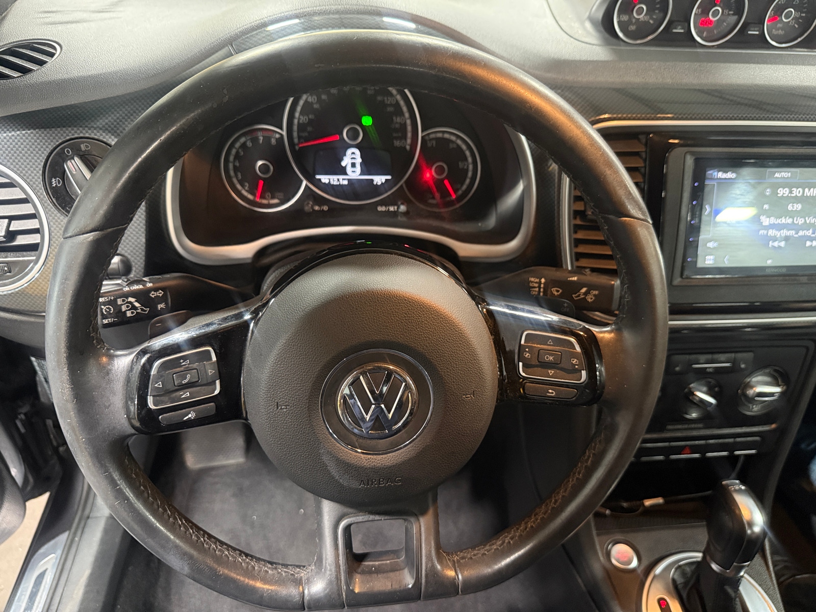 Thumbnail: 2014 Volkswagen Beetle - 5