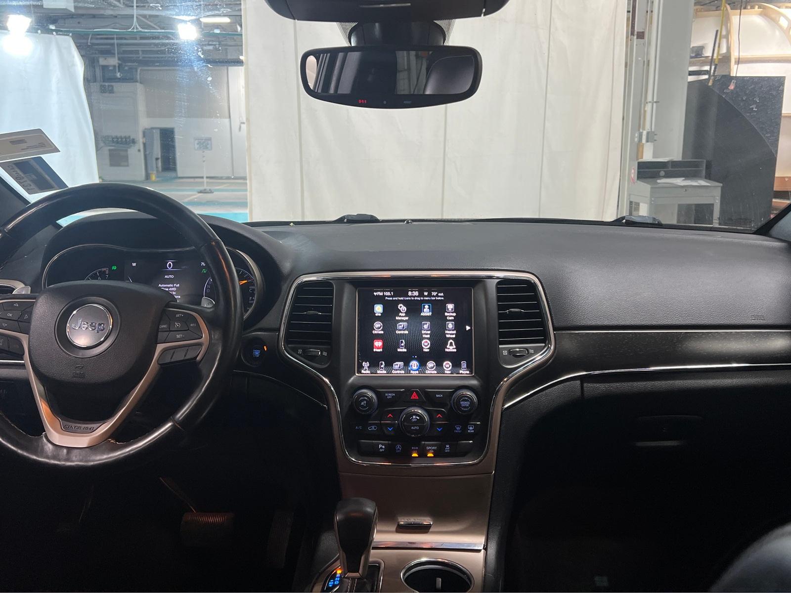 Thumbnail: 2017 Jeep Grand Cherokee - 2