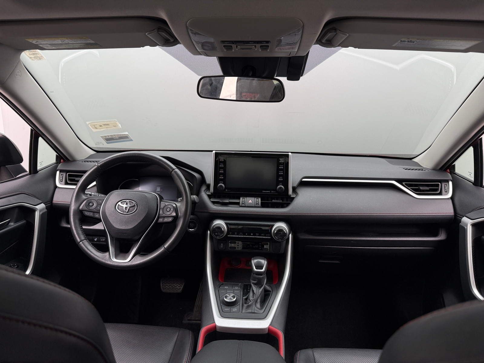 Thumbnail: 2021 Toyota RAV4 - 3