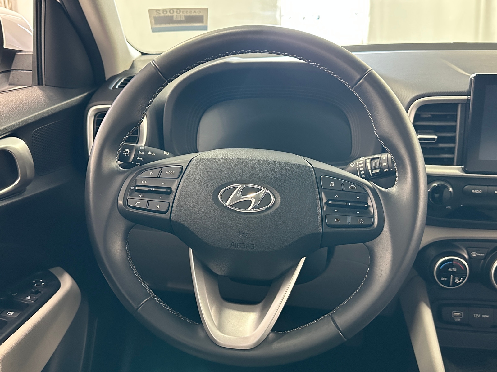 Thumbnail: 2025 Hyundai Venue - 5