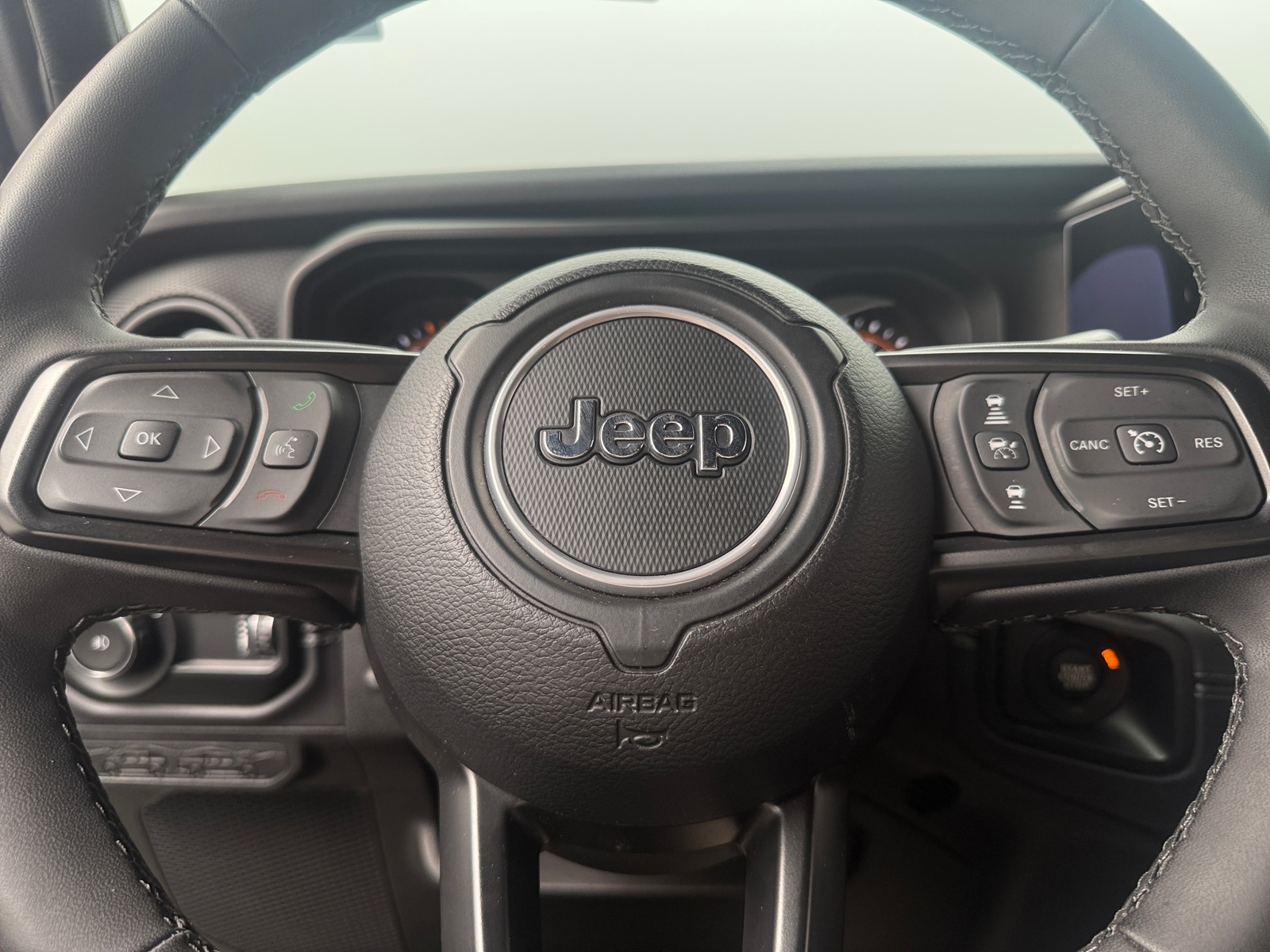Thumbnail: 2025 Jeep Wrangler - 4