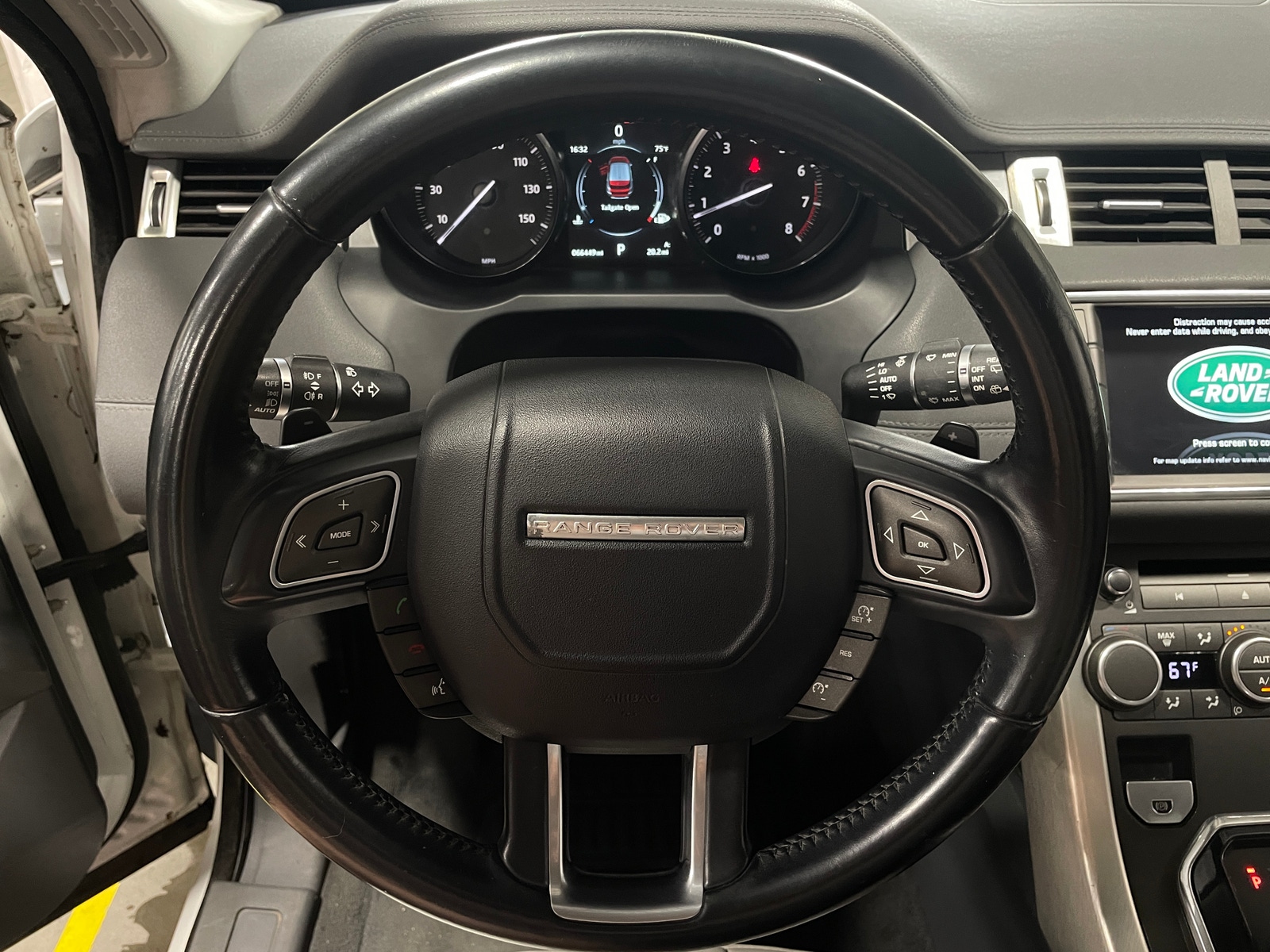 Thumbnail: 2016 Land Rover Range Rover Evoque - 4