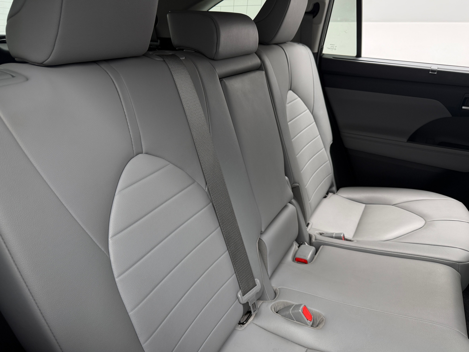 Thumbnail: 2020 Toyota Highlander - 5