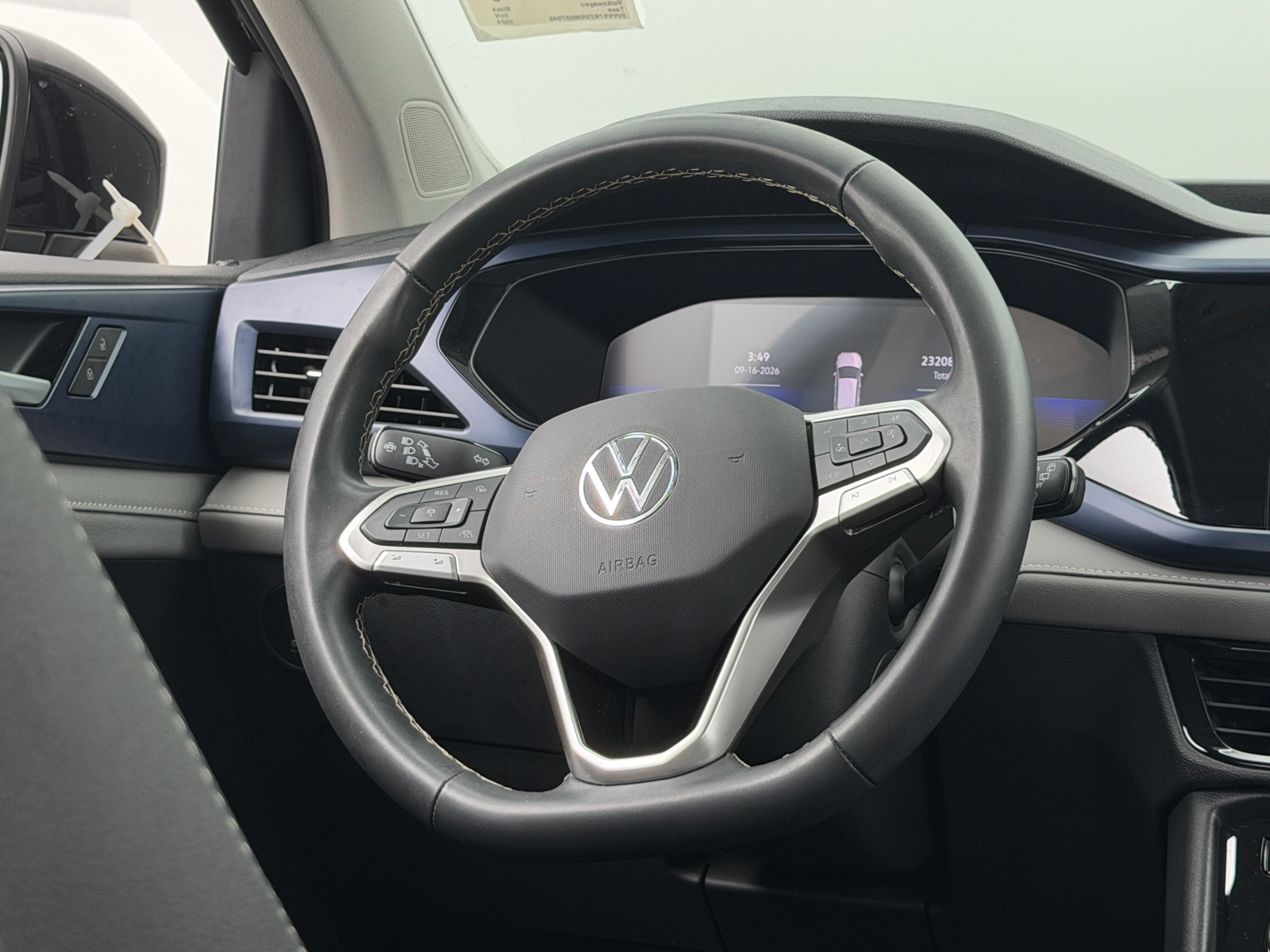 Thumbnail: 2024 Volkswagen Taos - 5