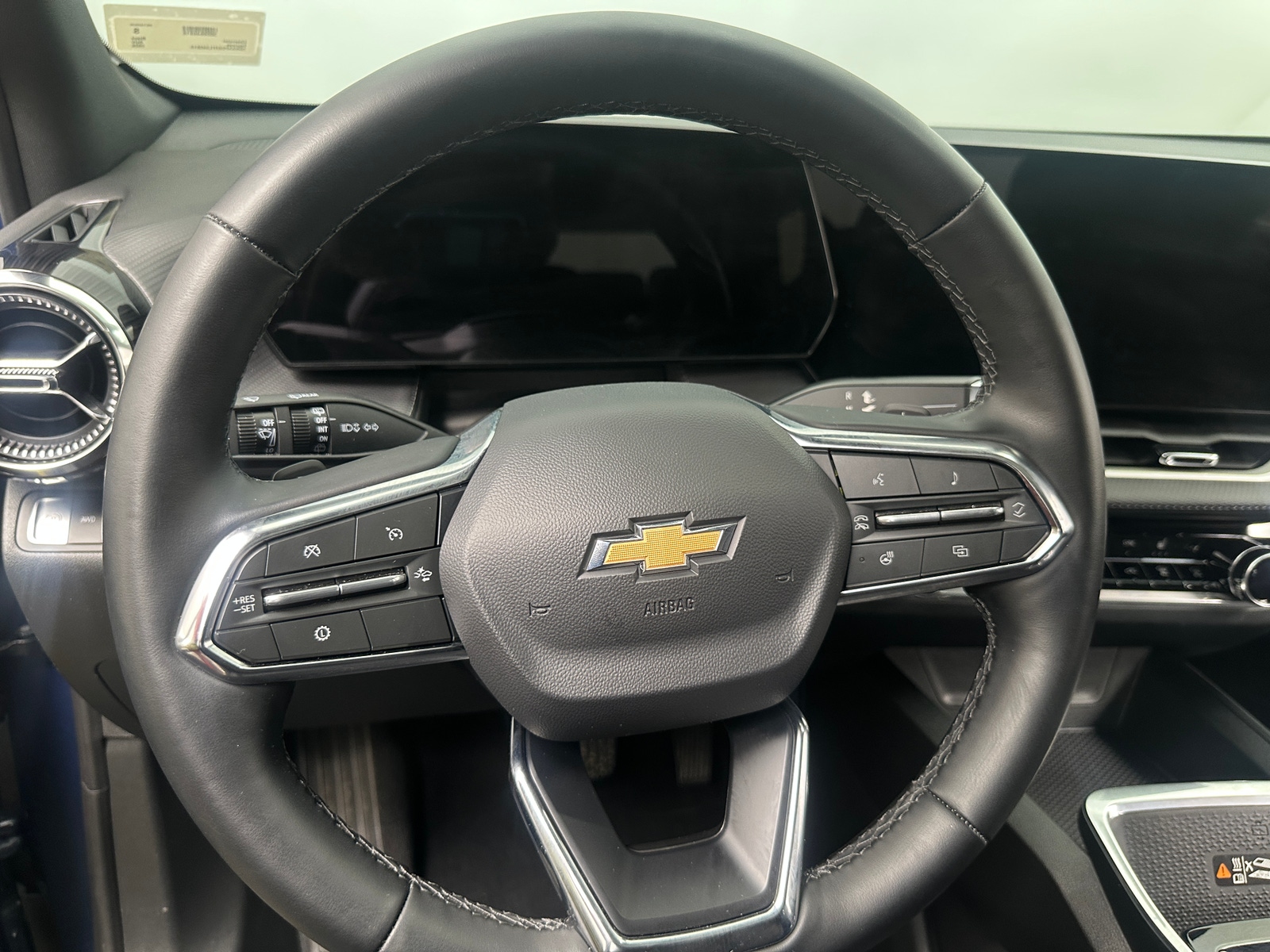 Thumbnail: 2026 Chevrolet Equinox - 4