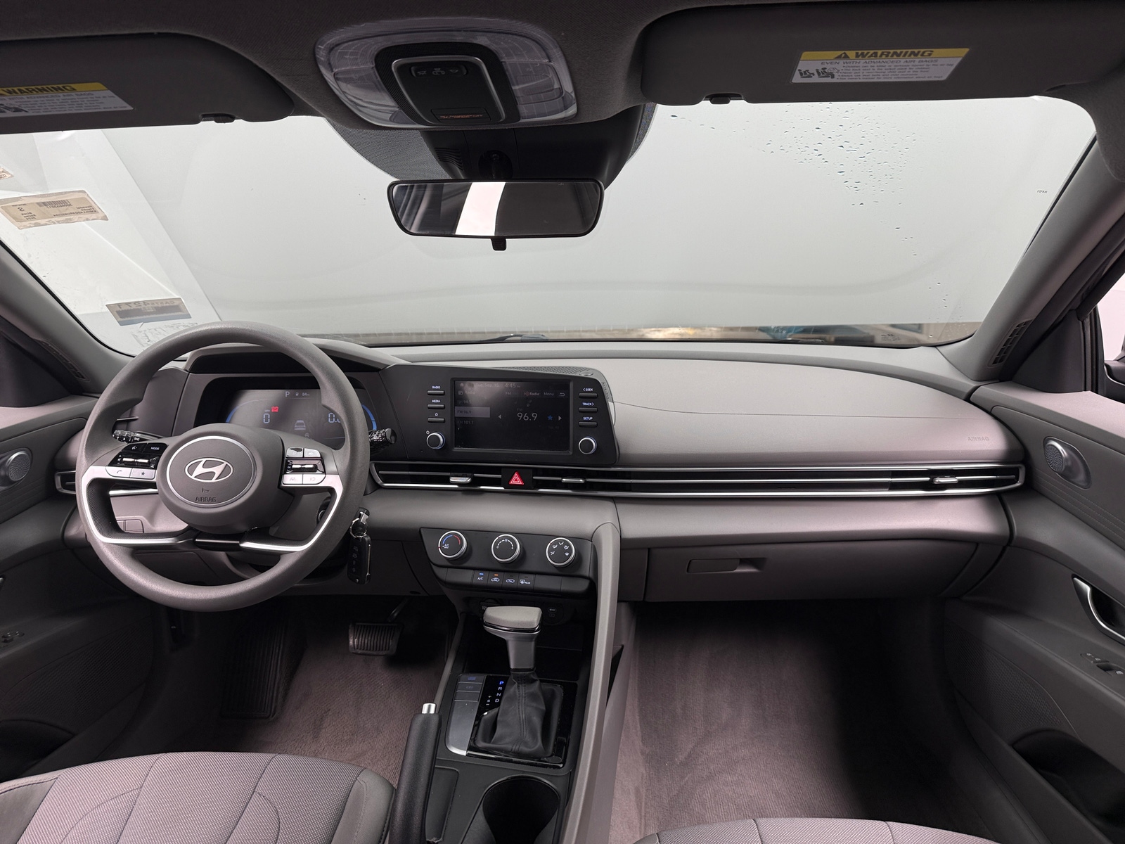 Thumbnail: 2024 Hyundai Elantra - 3