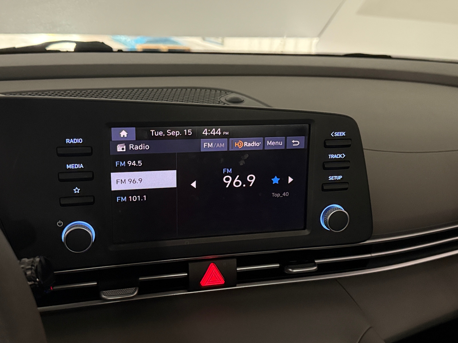 Thumbnail: 2024 Hyundai Elantra - 4