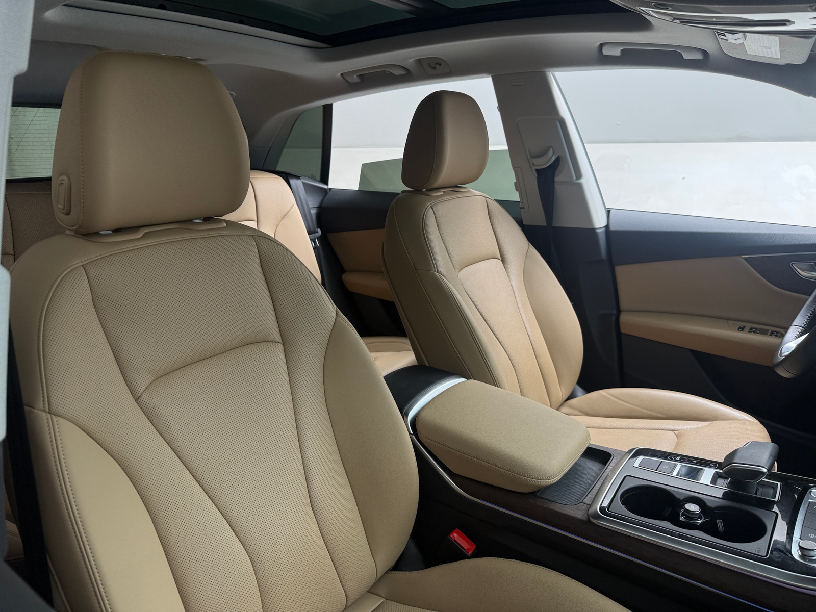 Thumbnail: 2020 Audi Q8 - 2