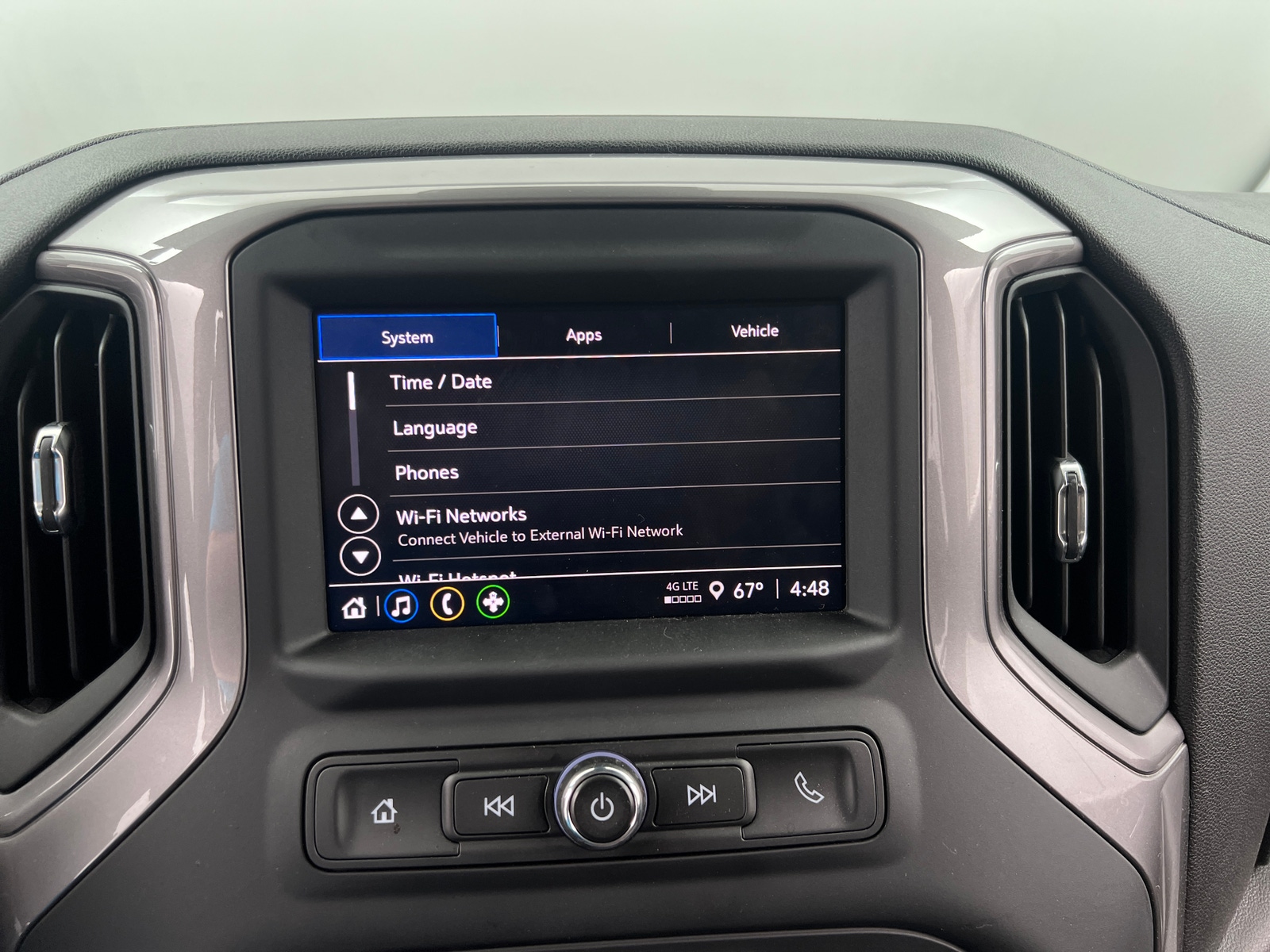 Thumbnail: 2022 Chevrolet Silverado 1500 - 4