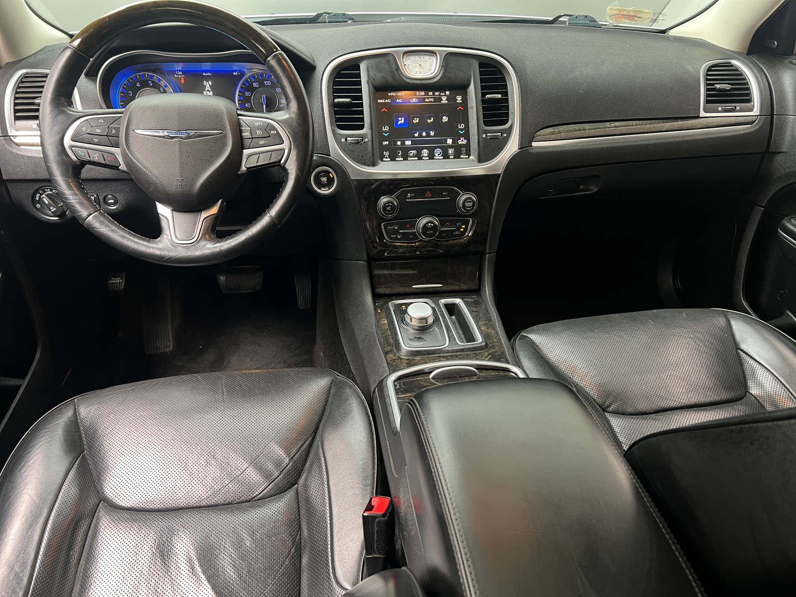 Thumbnail: 2016 Chrysler 300 - 2
