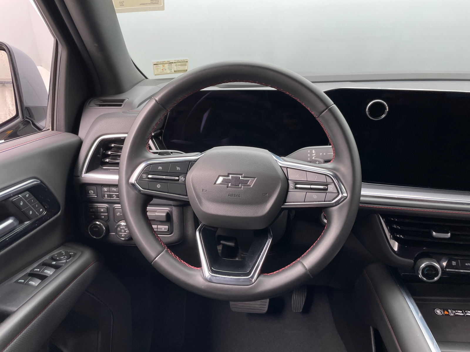 Thumbnail: 2026 Chevrolet Suburban - 4