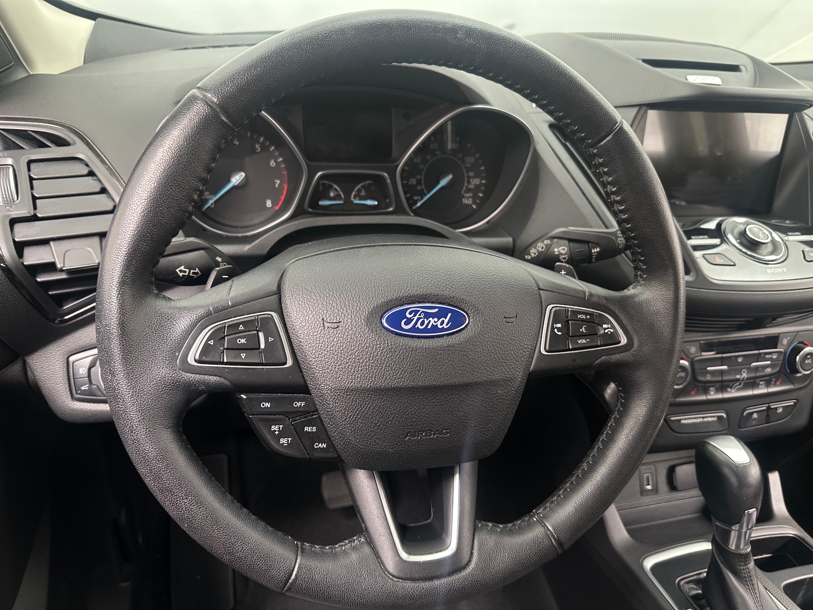 Thumbnail: 2017 Ford Escape - 4