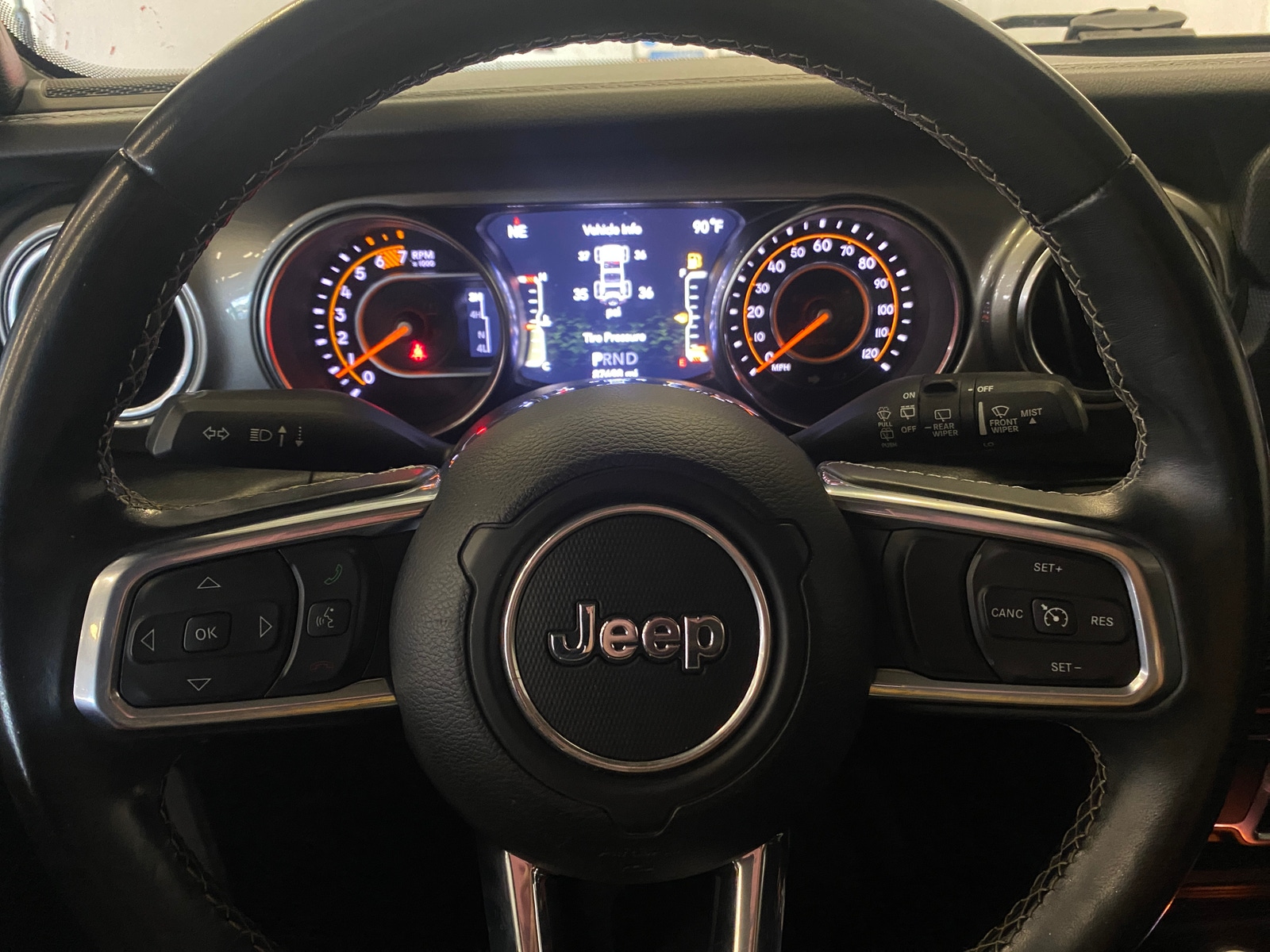 Thumbnail: 2020 Jeep Wrangler - 5