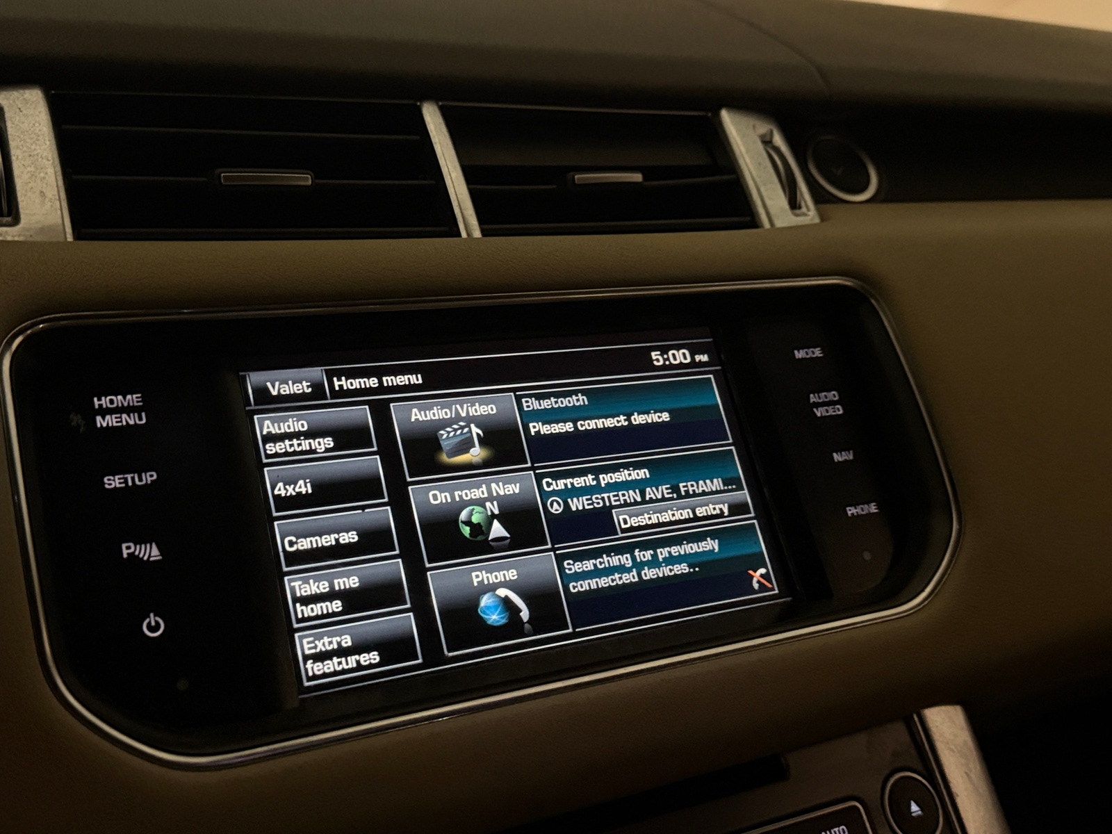 Thumbnail: 2015 Land Rover Range Rover Sport - 3