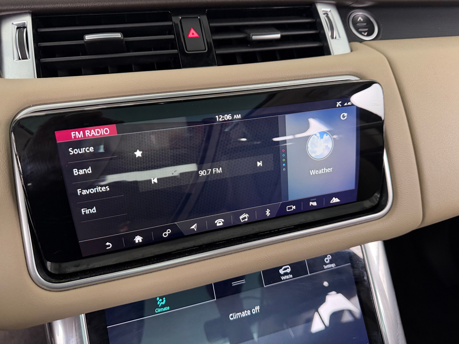Thumbnail: 2020 Land Rover Range Rover Sport - 4