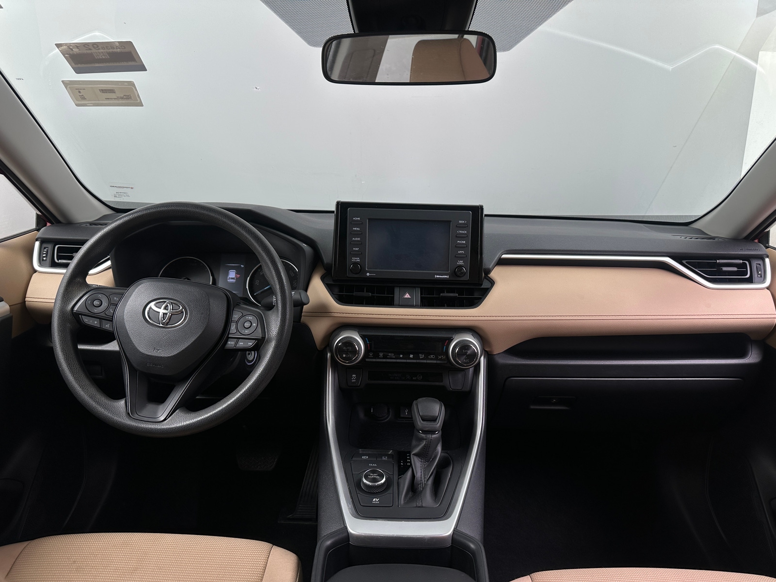 Thumbnail: 2022 Toyota RAV4 - 3