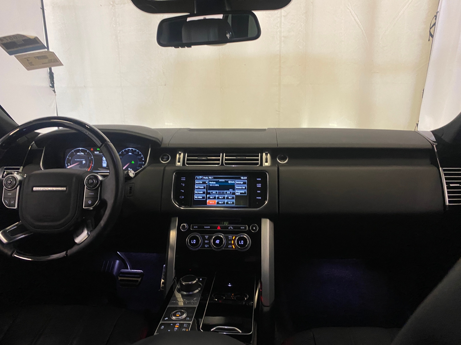 Thumbnail: 2014 Land Rover Range Rover - 2