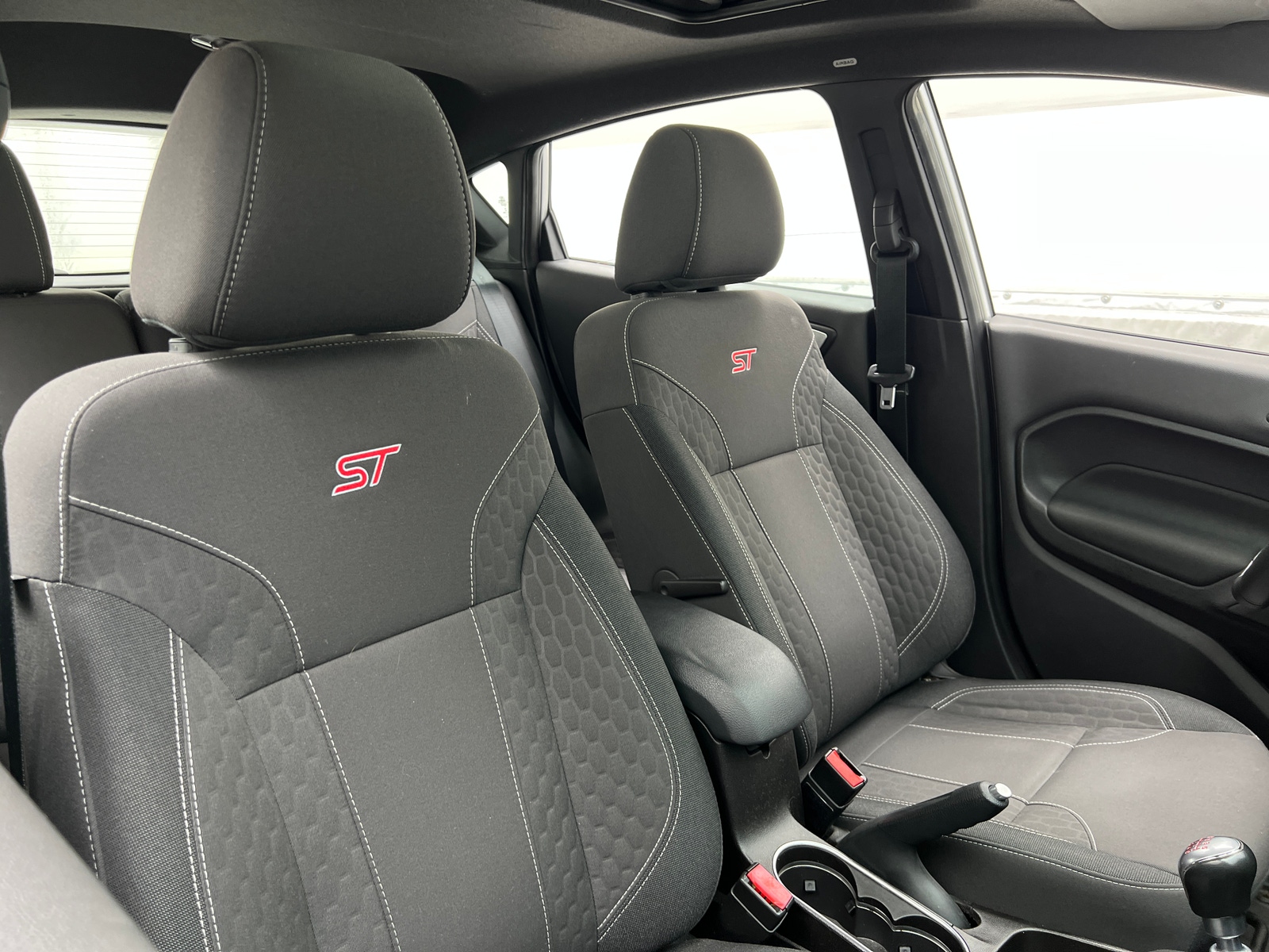 Thumbnail: 2015 Ford Fiesta - 2