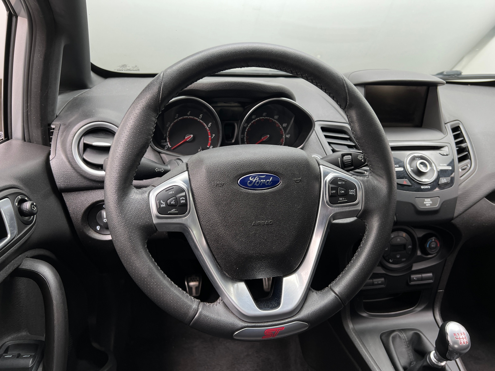 Thumbnail: 2015 Ford Fiesta - 5
