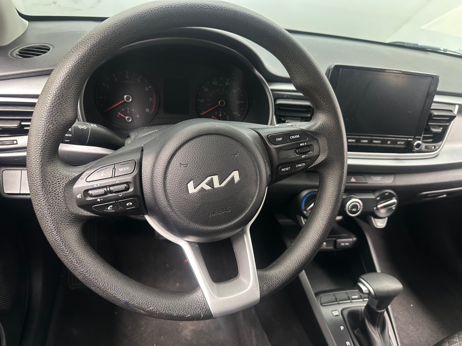 Thumbnail: 2023 Kia Rio - 5