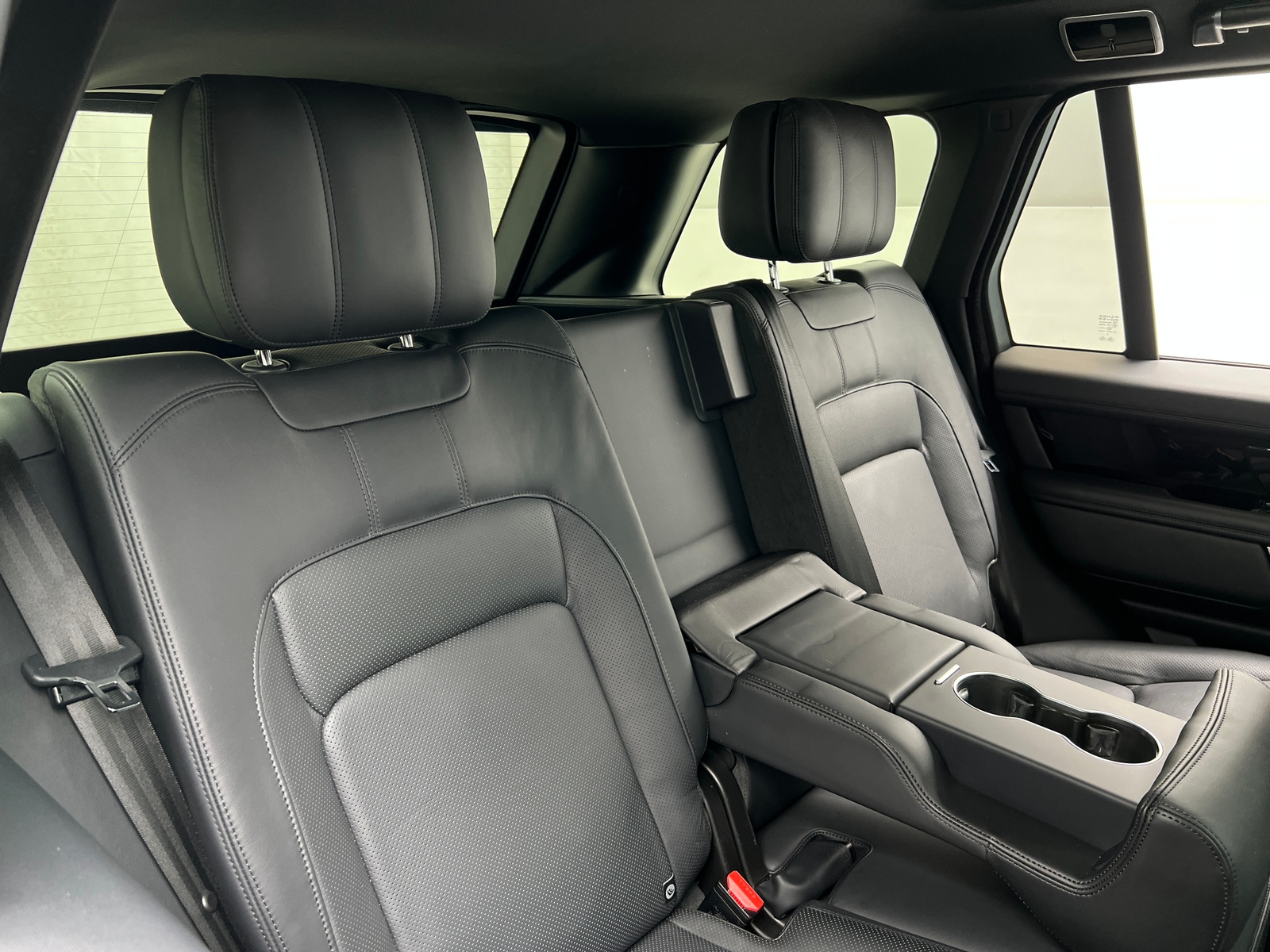 Thumbnail: 2019 Land Rover Range Rover - 6