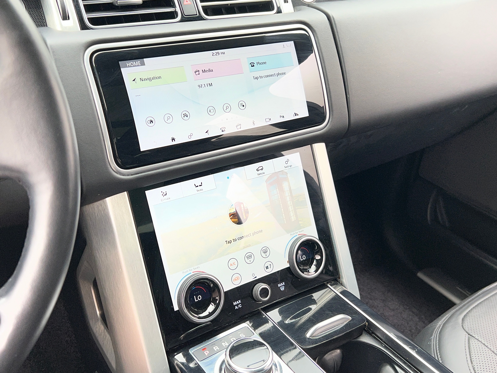 Thumbnail: 2019 Land Rover Range Rover - 4