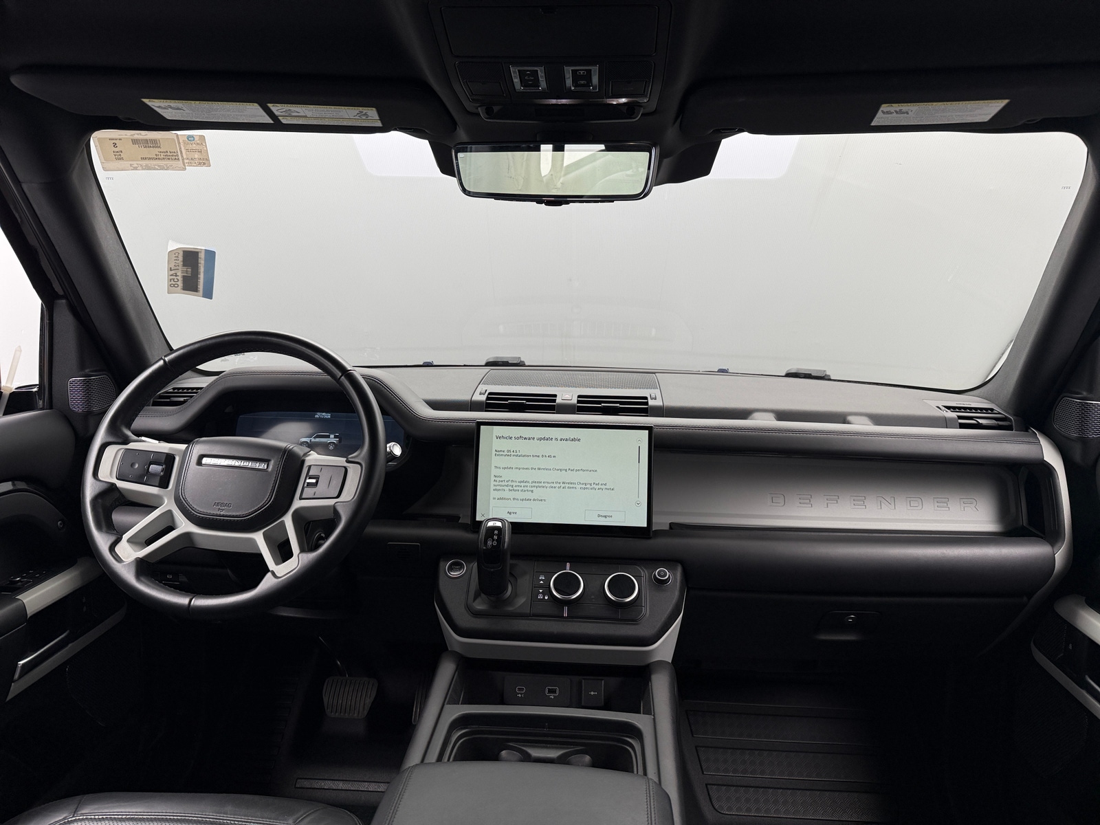 Thumbnail: 2022 Land Rover Defender - 3