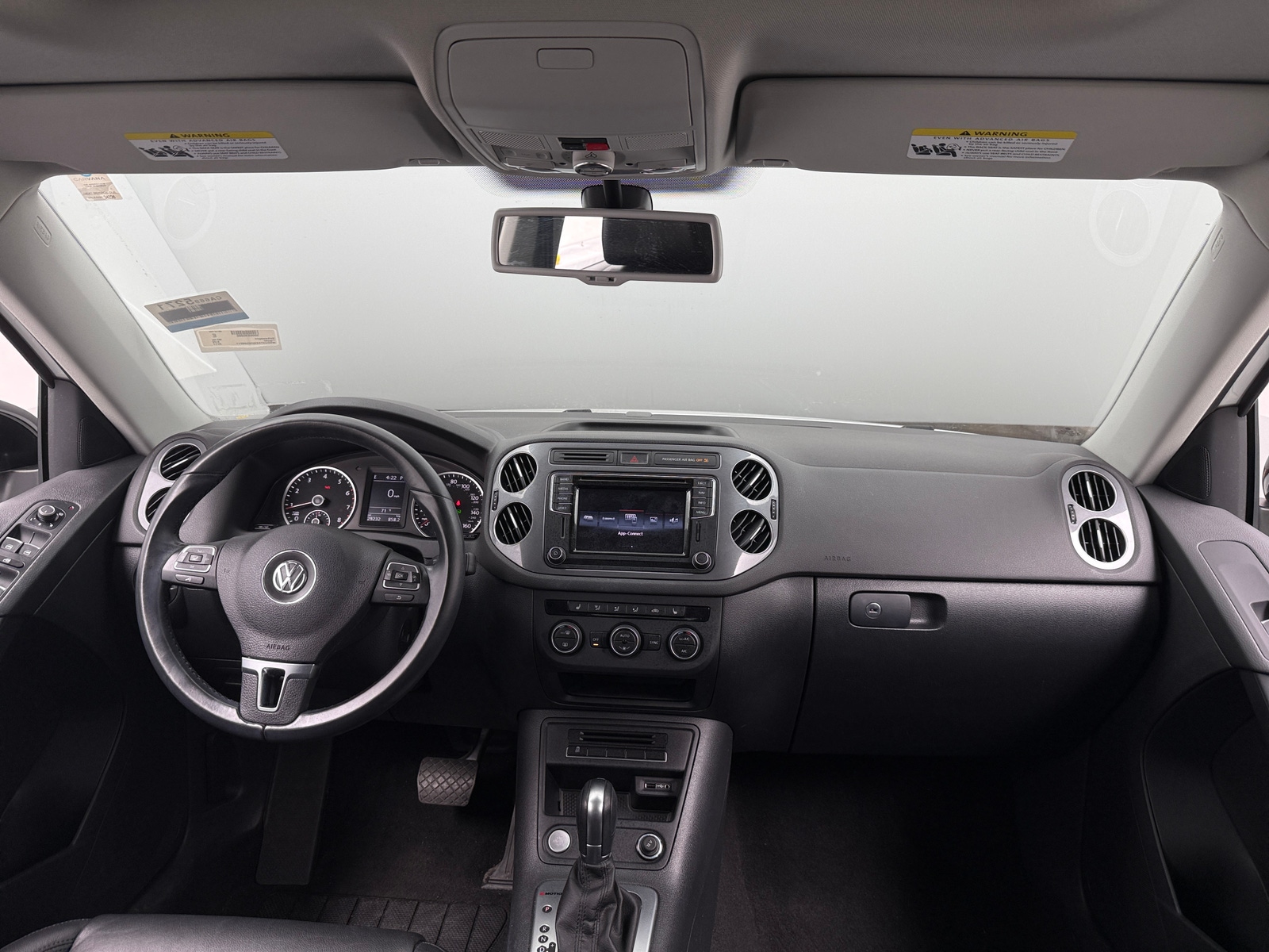 Thumbnail: 2017 Volkswagen Tiguan - 2