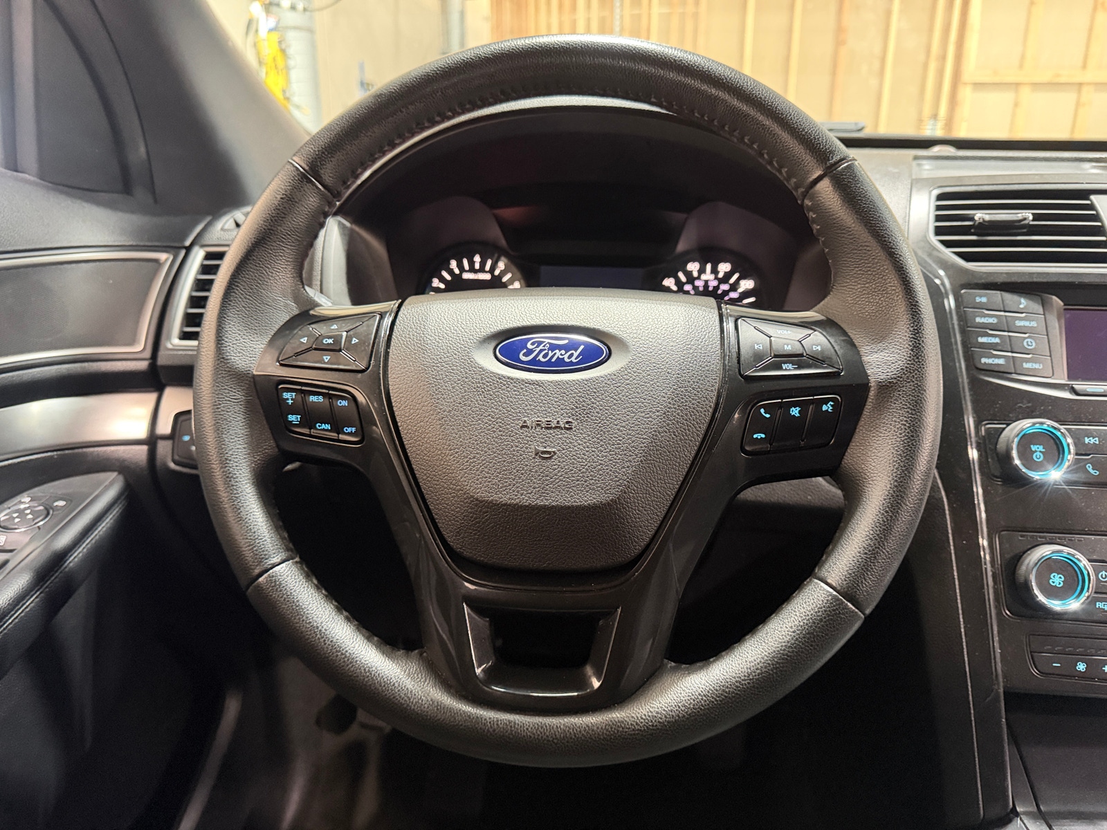 Thumbnail: 2018 Ford Explorer - 5