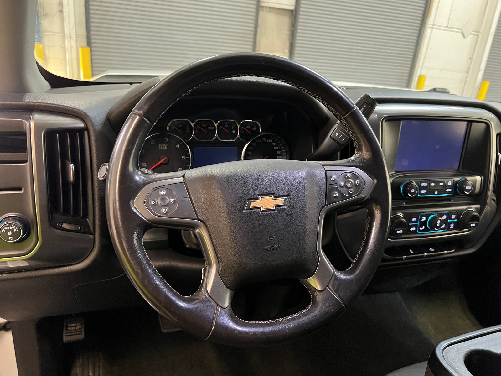 Thumbnail: 2018 Chevrolet Silverado 1500 - 5