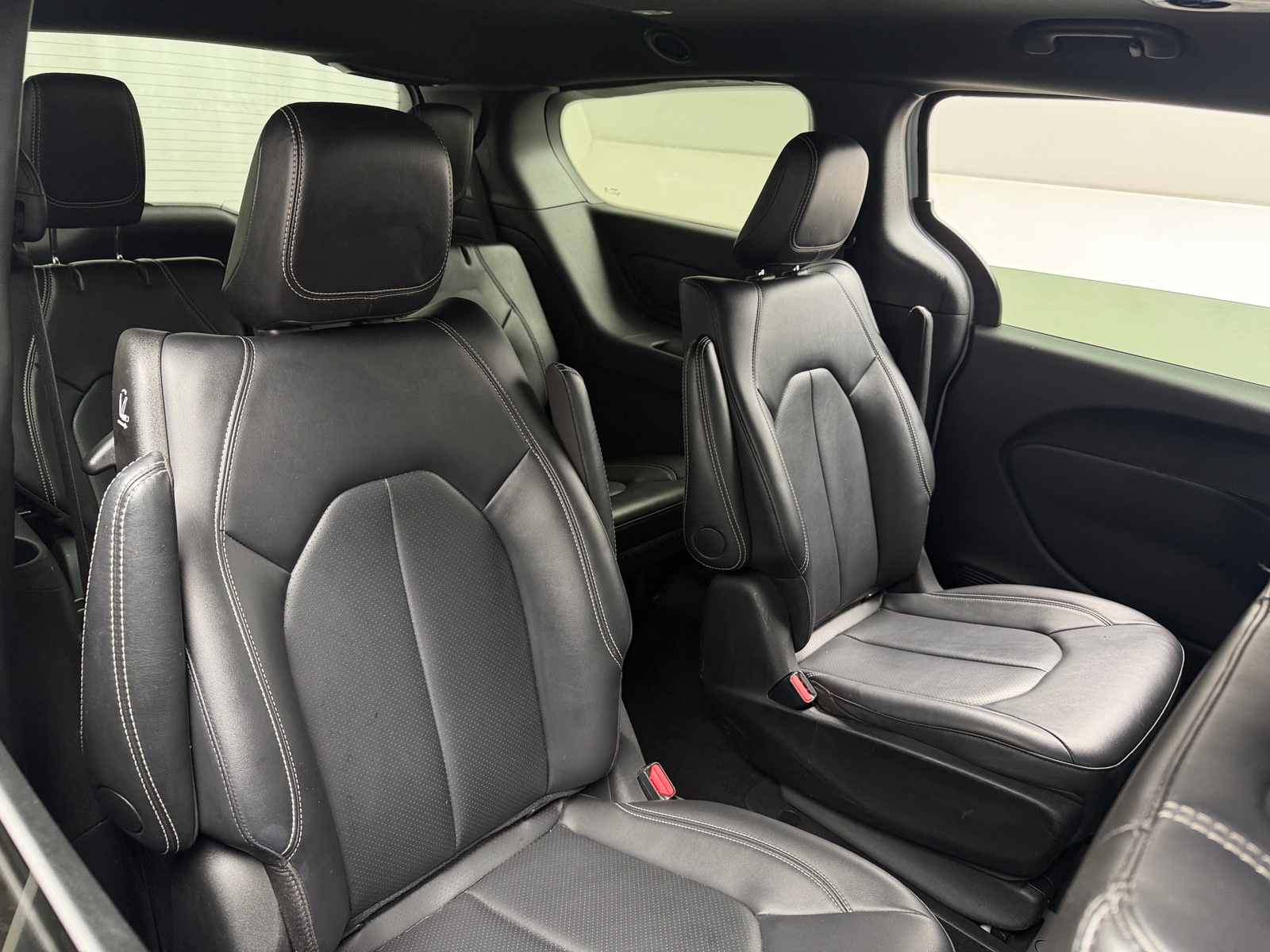 Thumbnail: 2024 Chrysler Pacifica - 5
