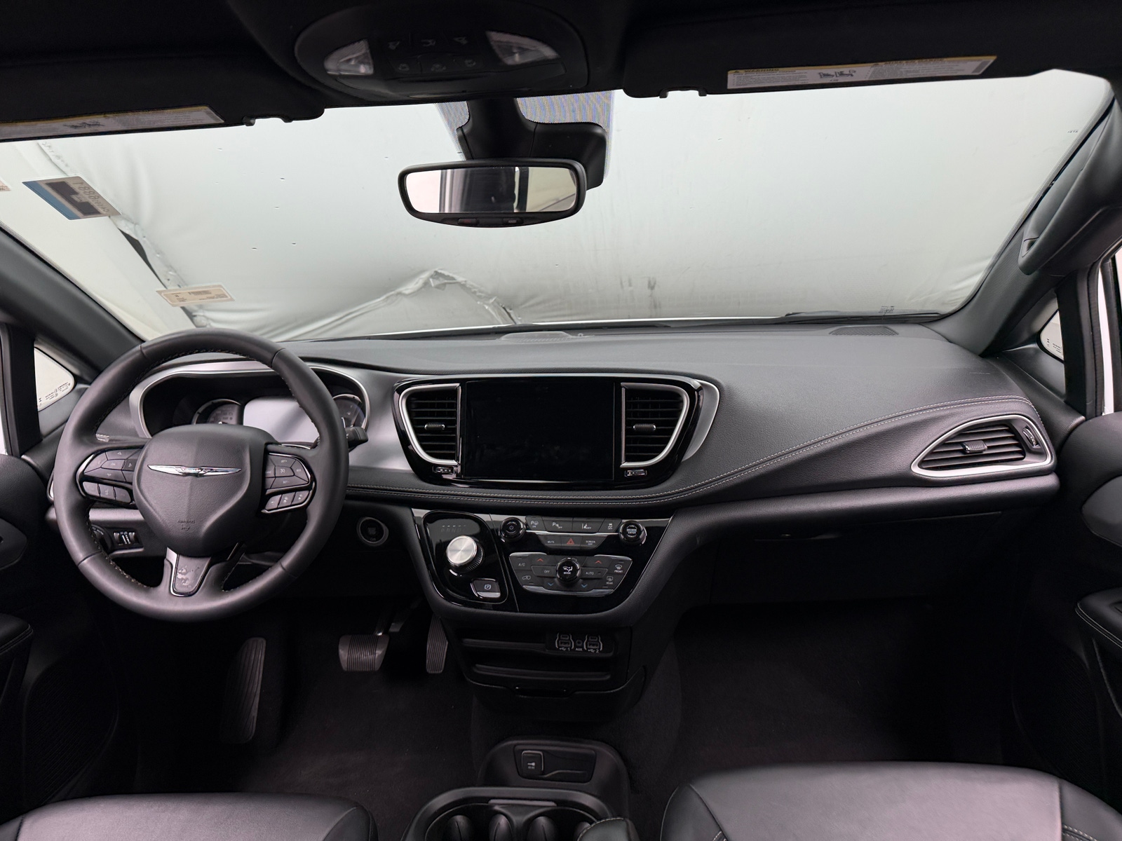 Thumbnail: 2024 Chrysler Pacifica - 2
