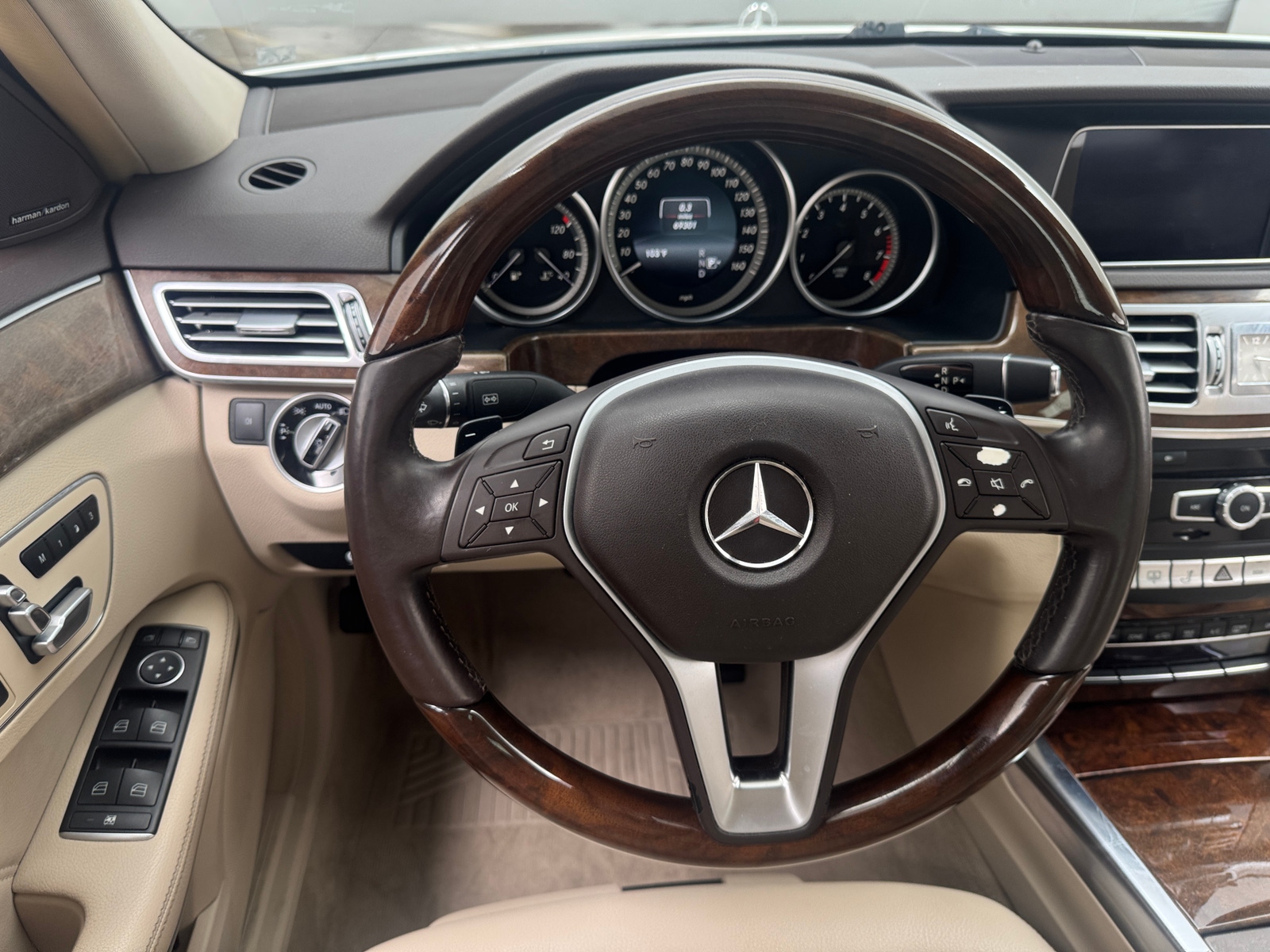 Thumbnail: 2014 Mercedes-Benz E-Class - 4