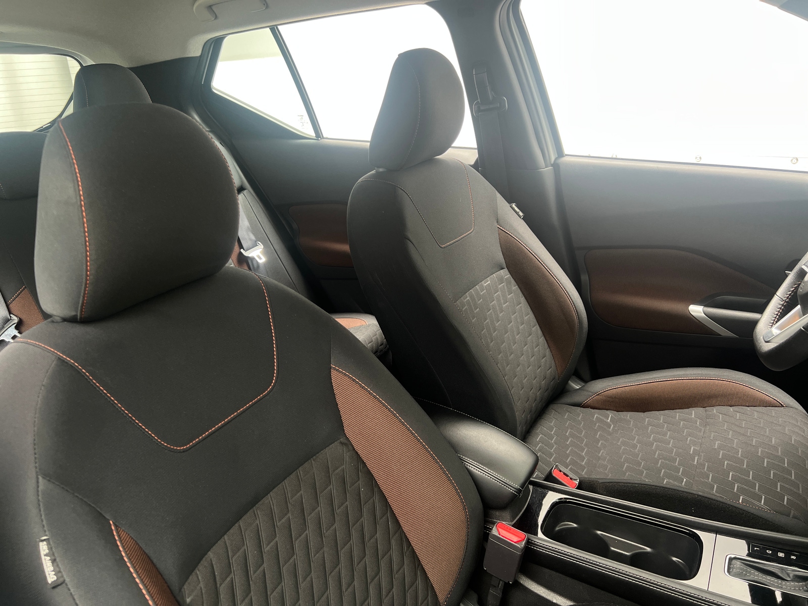 Thumbnail: 2023 Nissan Kicks - 2