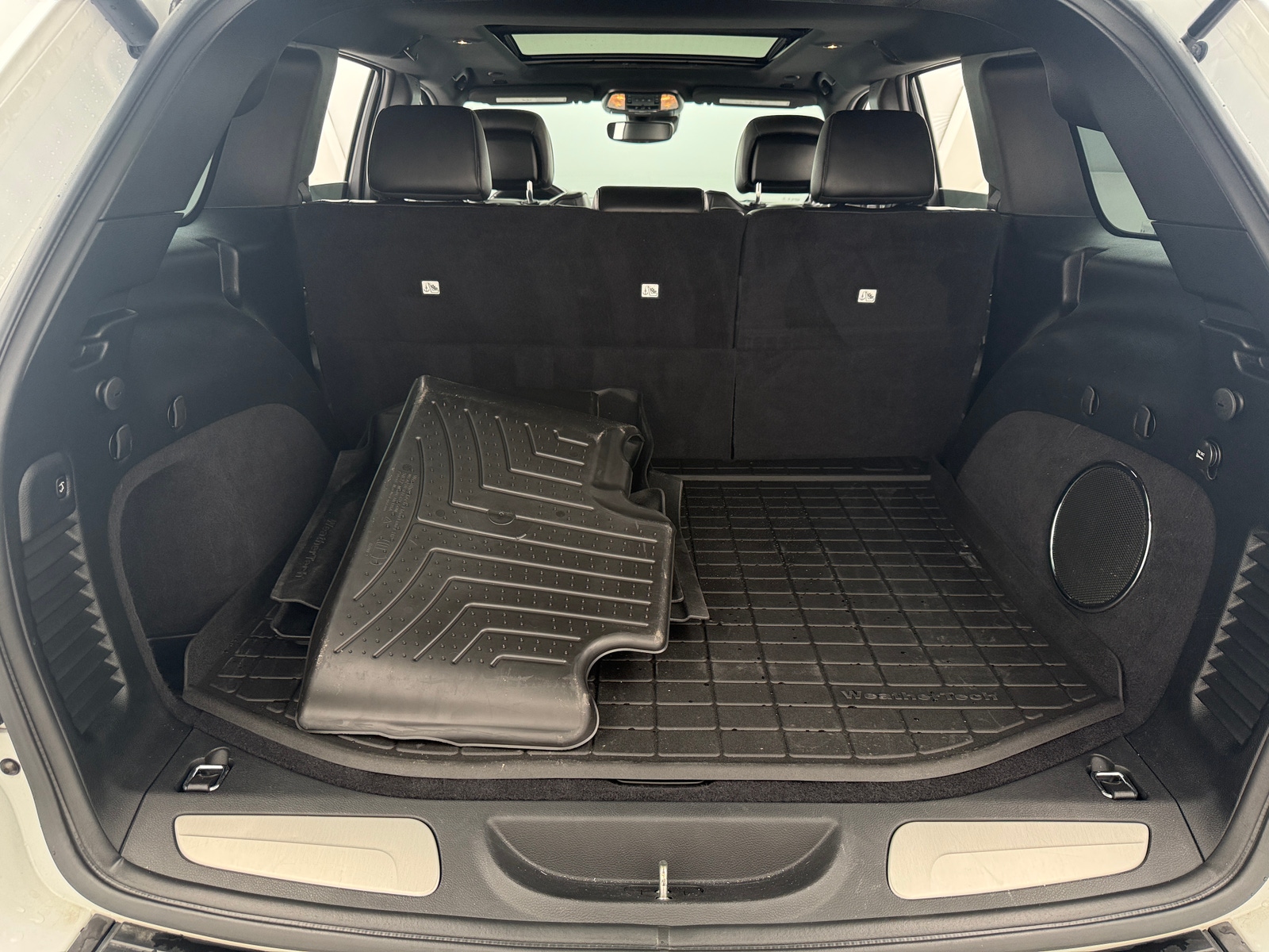 Thumbnail: 2020 Jeep Grand Cherokee - 6