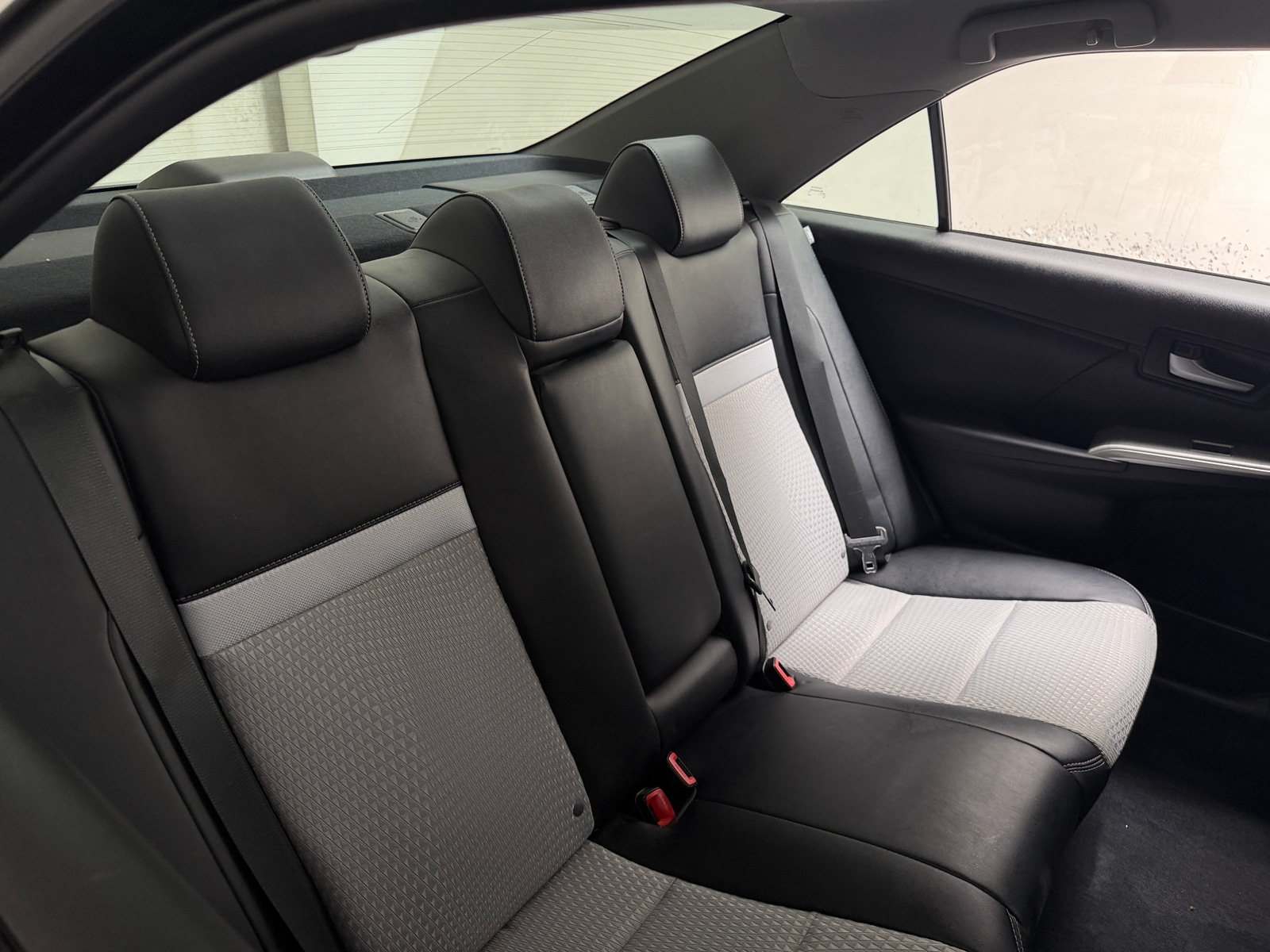 Thumbnail: 2012 Toyota Camry - 6