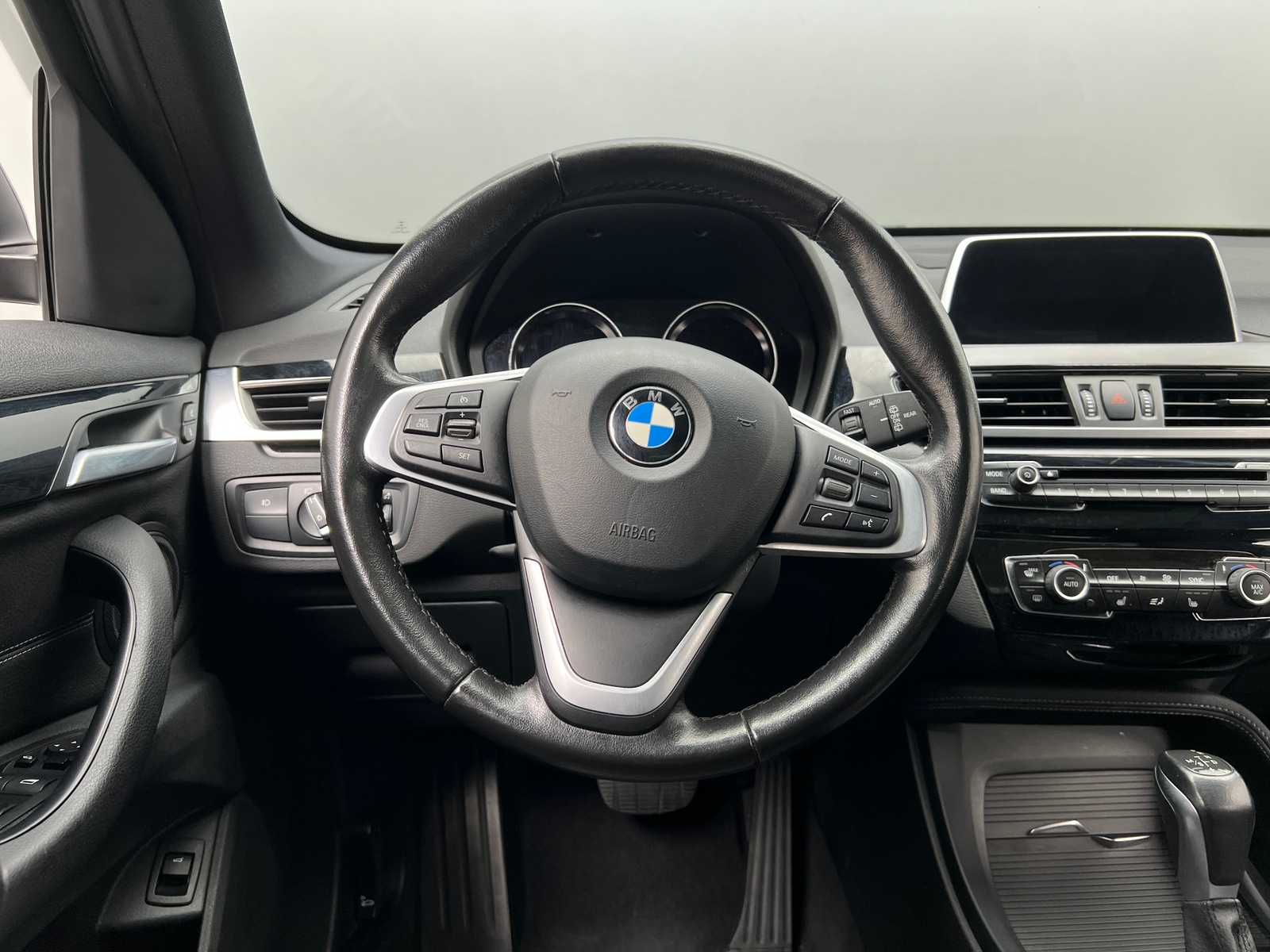 Thumbnail: 2018 BMW X1 - 4