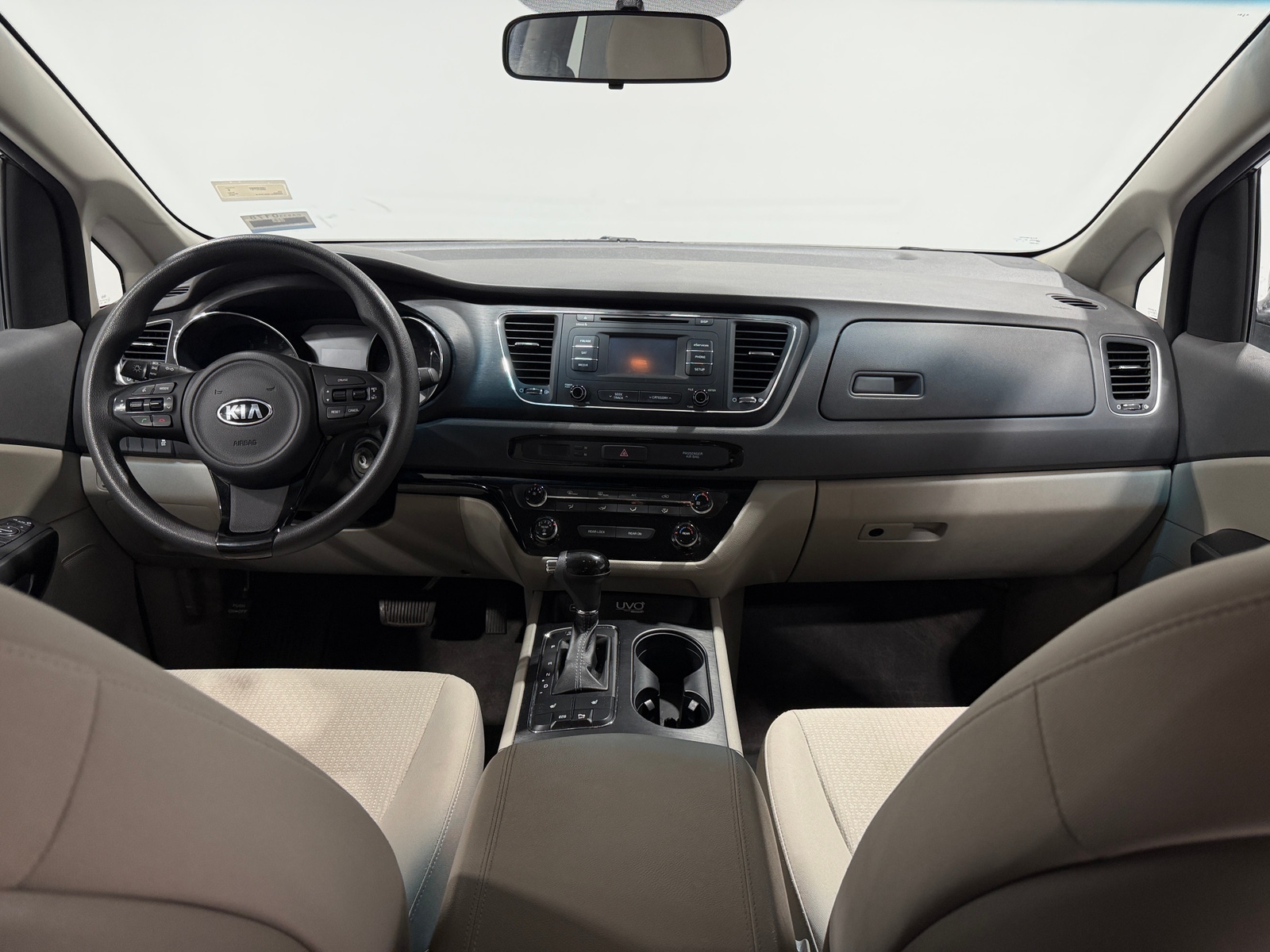 Thumbnail: 2016 Kia Sedona - 3