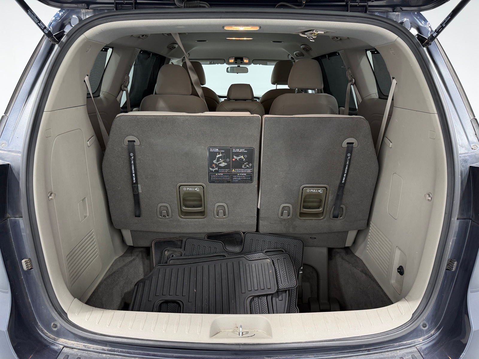 Thumbnail: 2016 Kia Sedona - 7