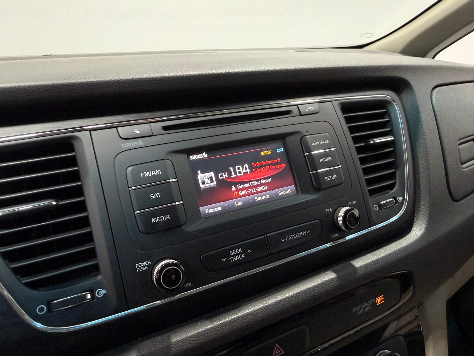 Thumbnail: 2016 Kia Sedona - 4