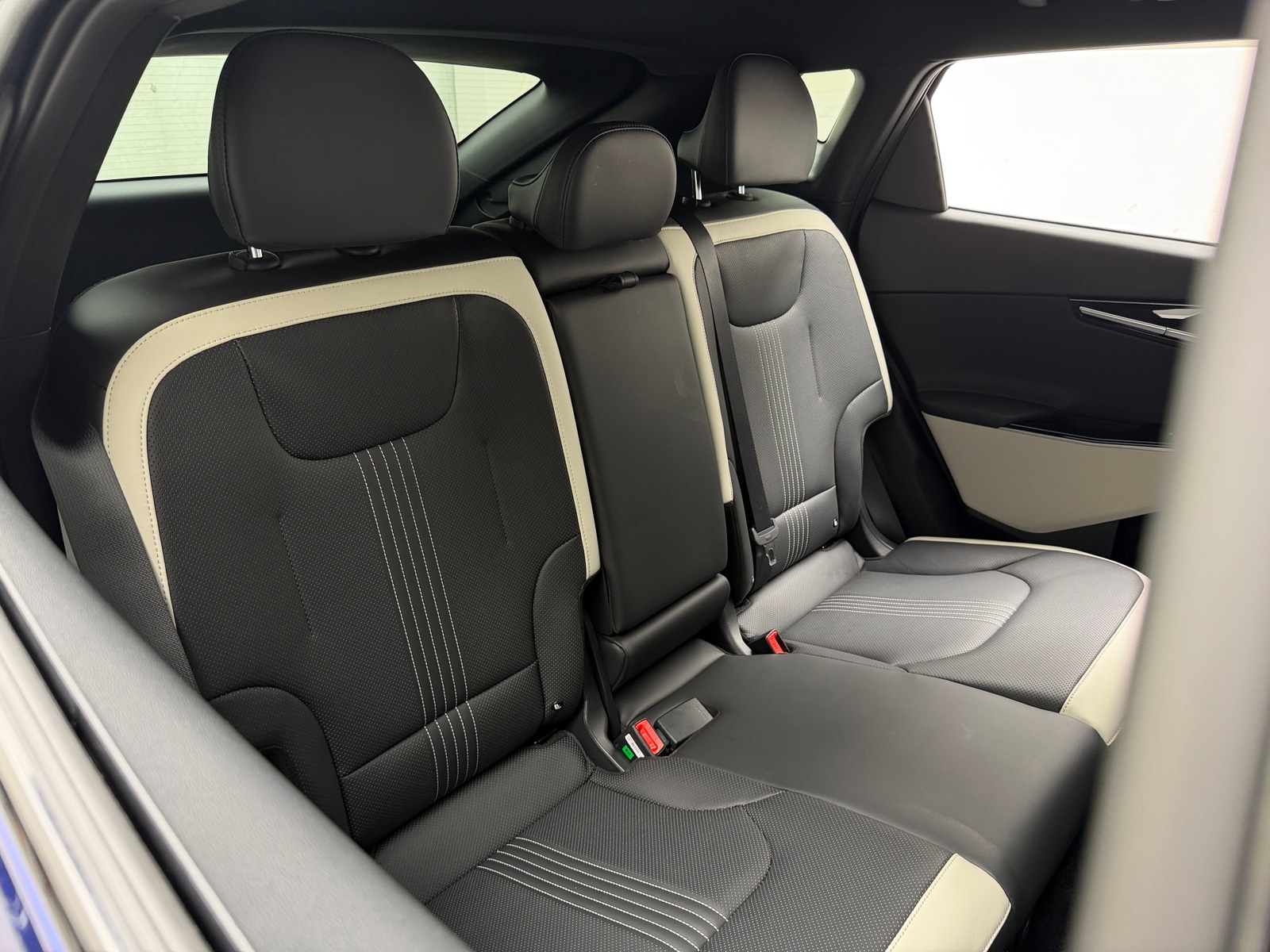 Thumbnail: 2023 Kia EV6 - 5