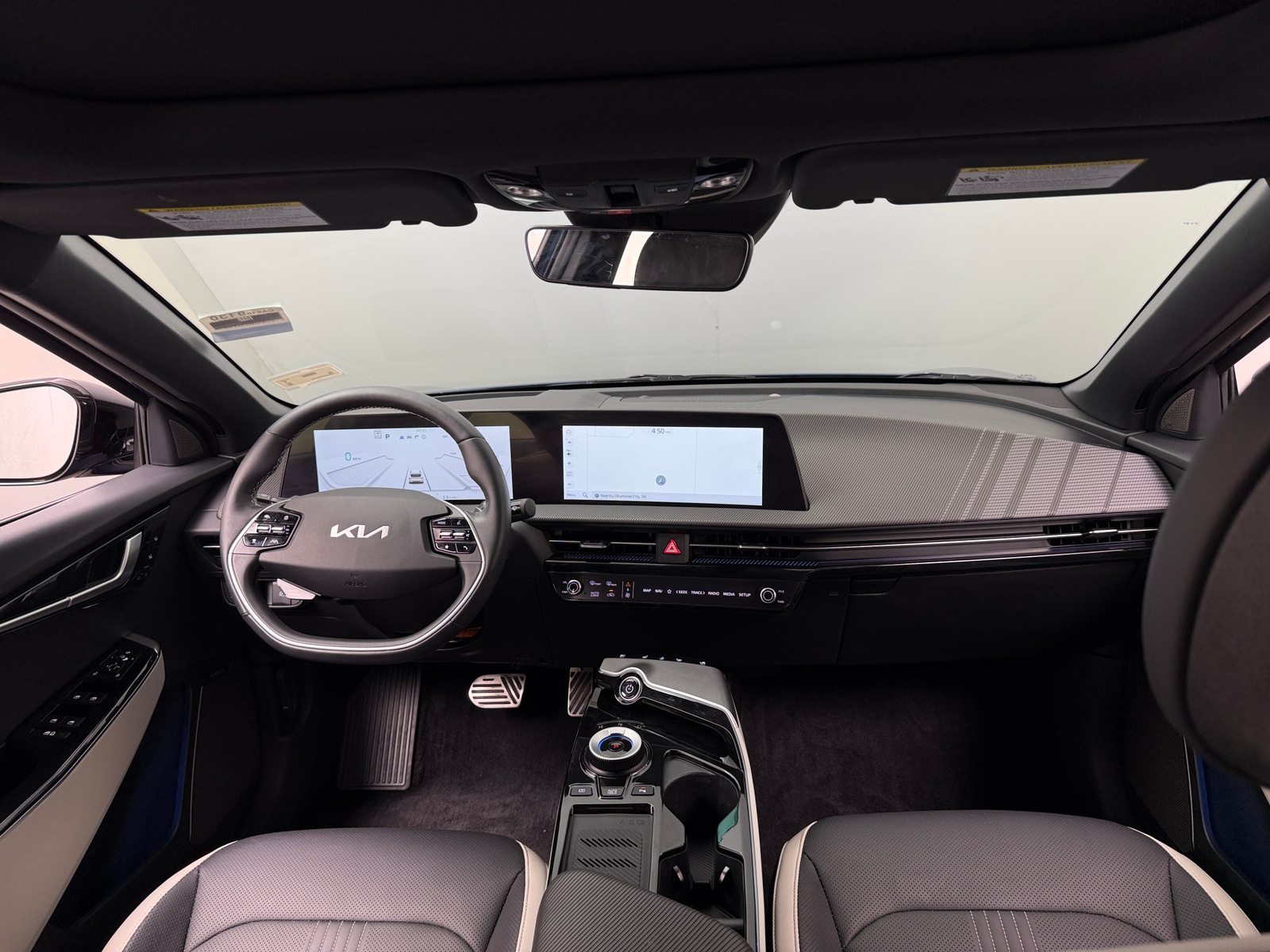 Thumbnail: 2023 Kia EV6 - 2