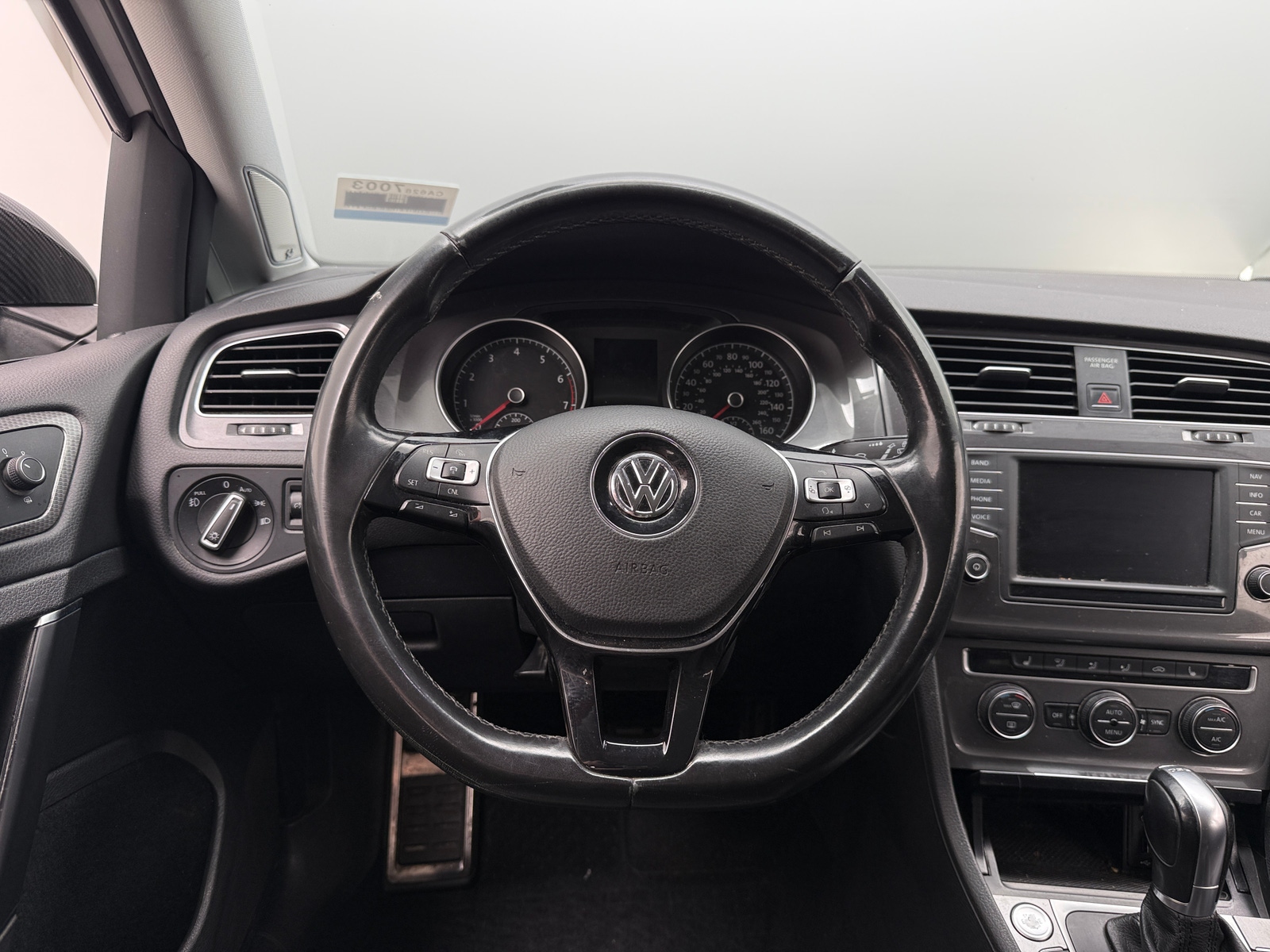 Thumbnail: 2017 Volkswagen Golf - 5