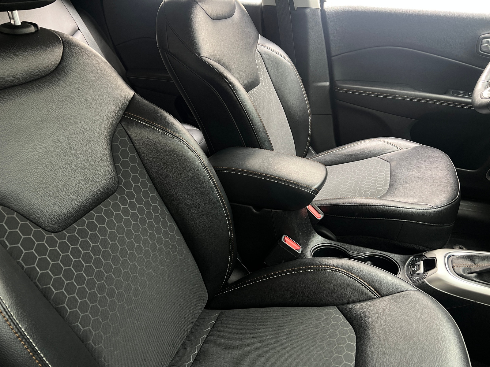 Thumbnail: 2019 Jeep Compass - 2