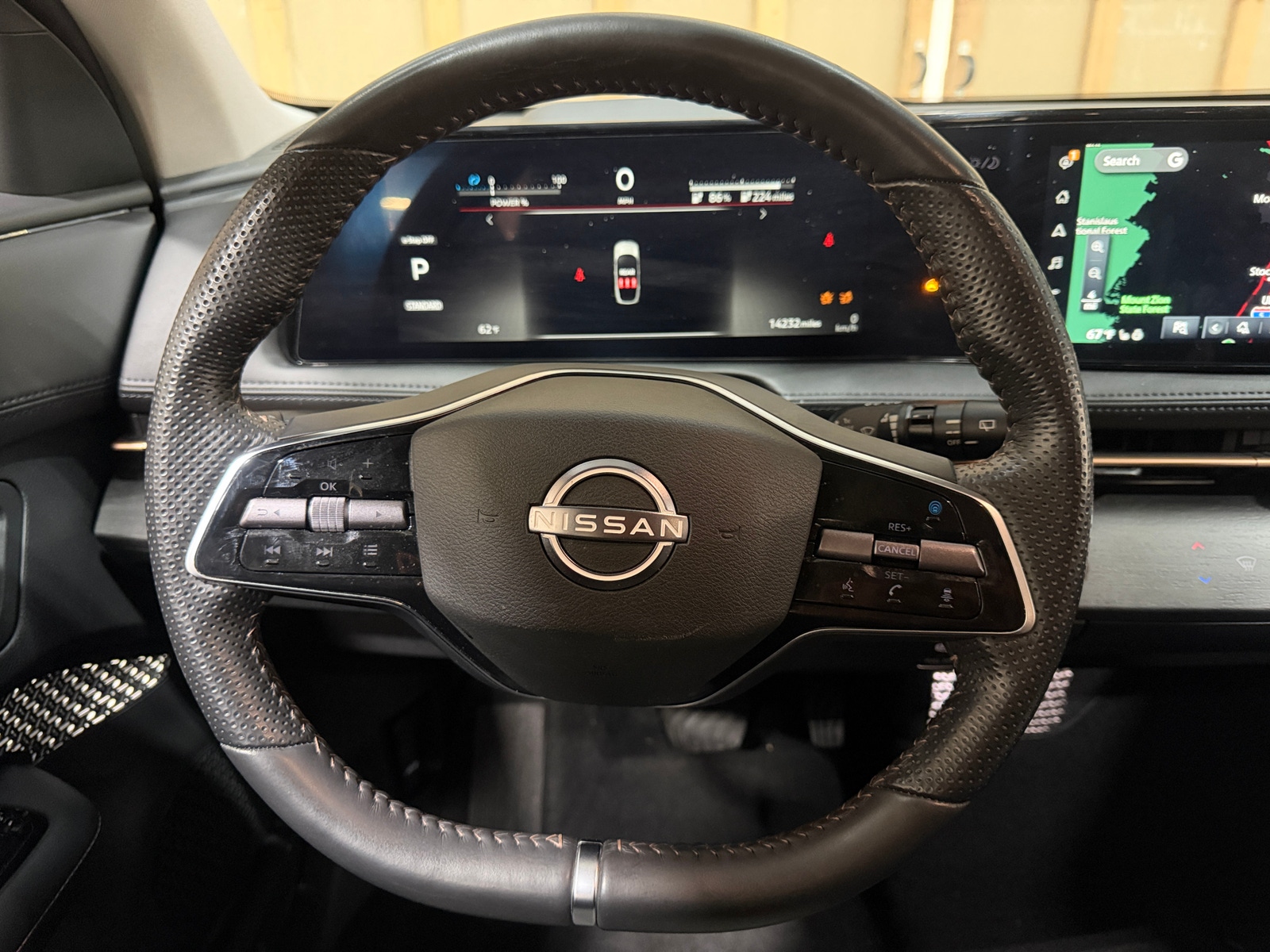 Thumbnail: 2024 Nissan Ariya - 4