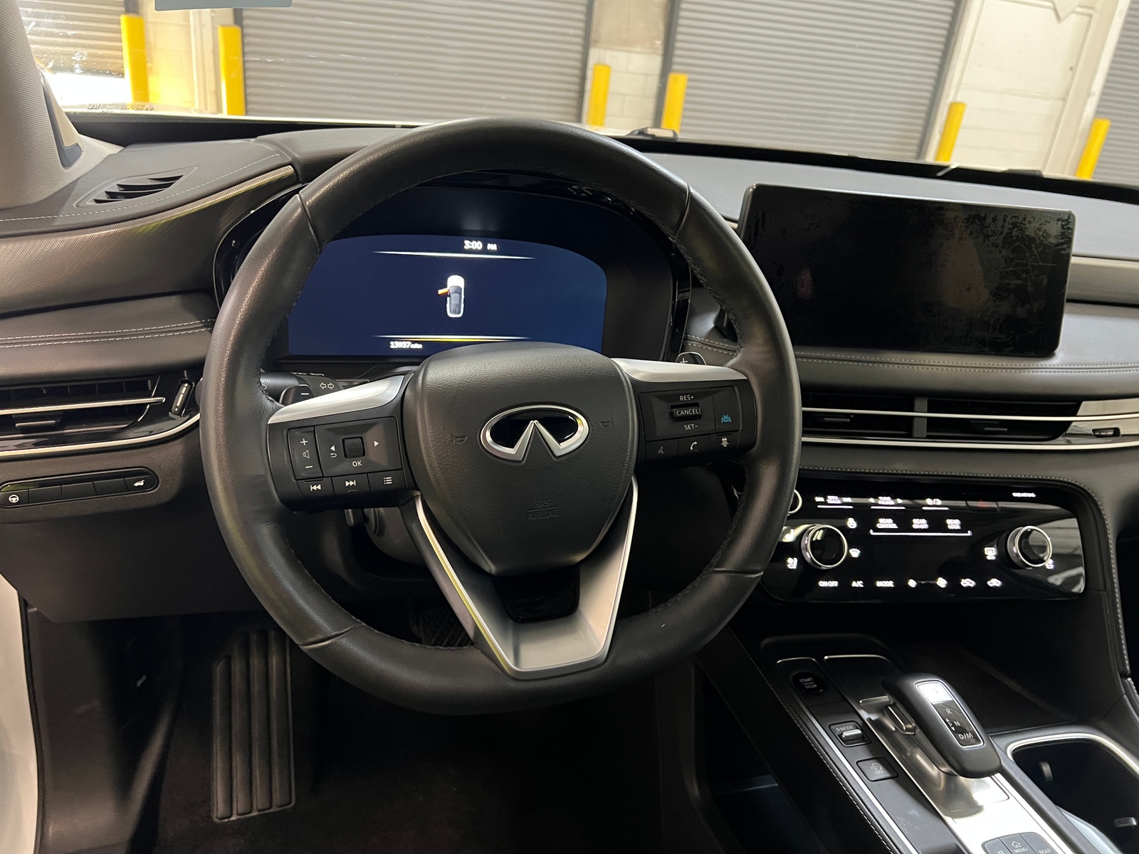 Thumbnail: 2026 INFINITI QX60 - 4