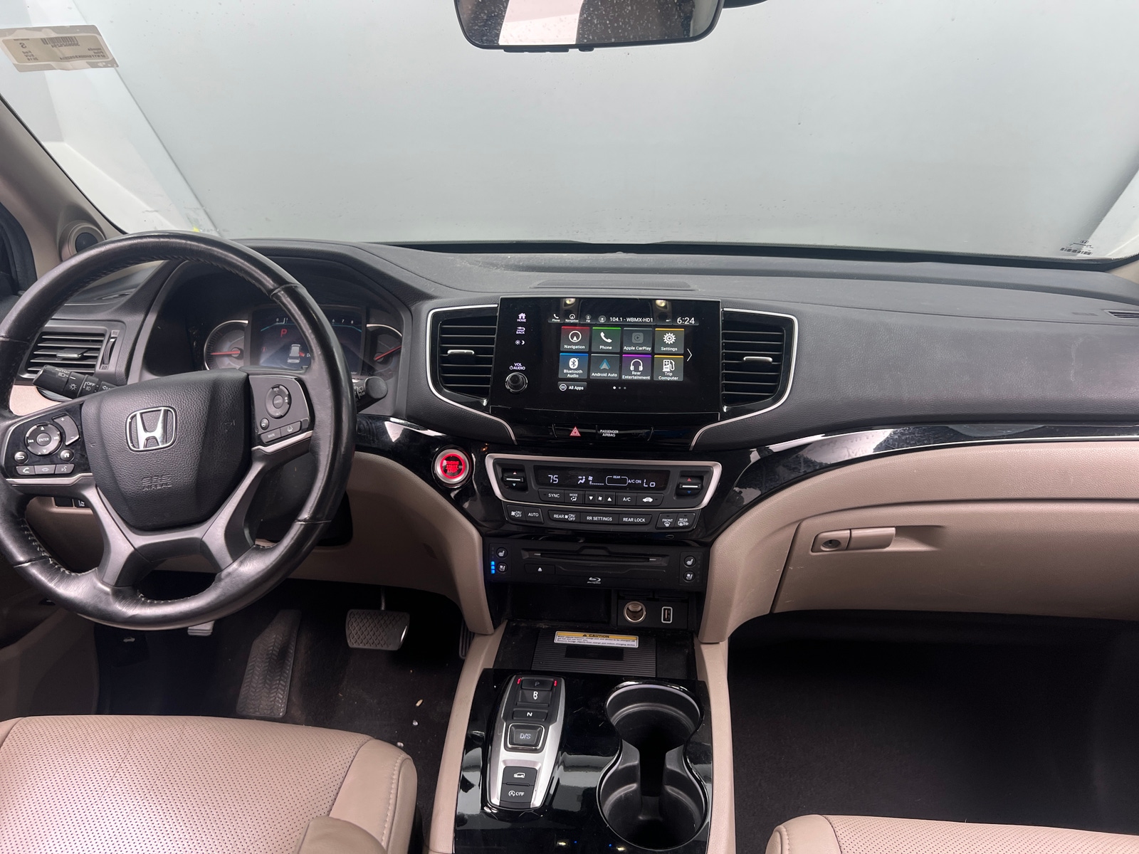 Thumbnail: 2019 Honda Pilot - 2