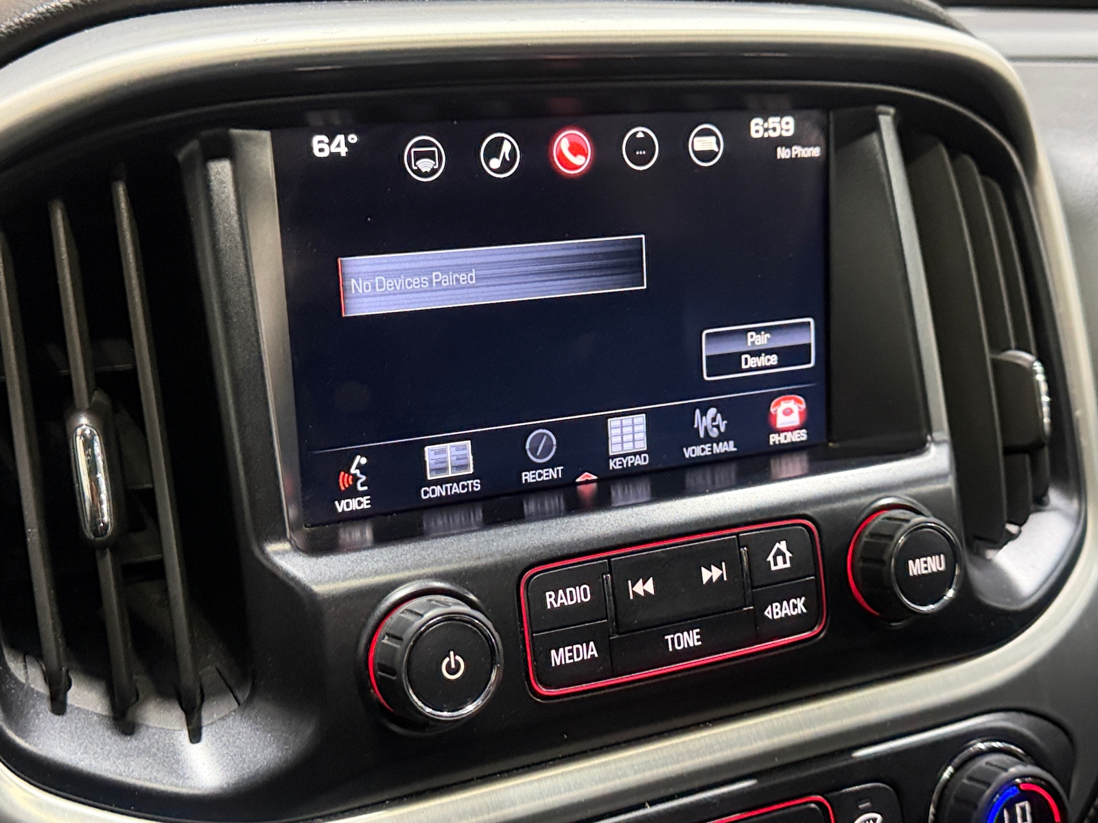 Thumbnail: 2016 GMC Canyon - 3